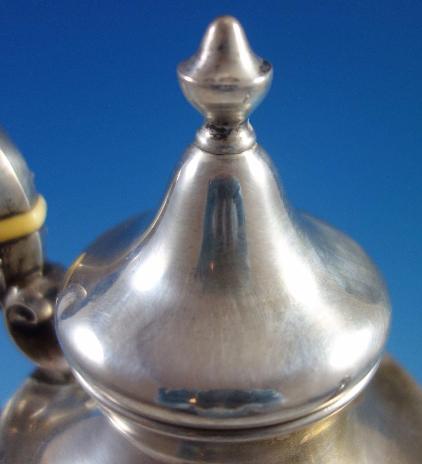 Buckingham by Shreve Sterling Silver Coffee Pot In Good Condition In Big Bend, WI