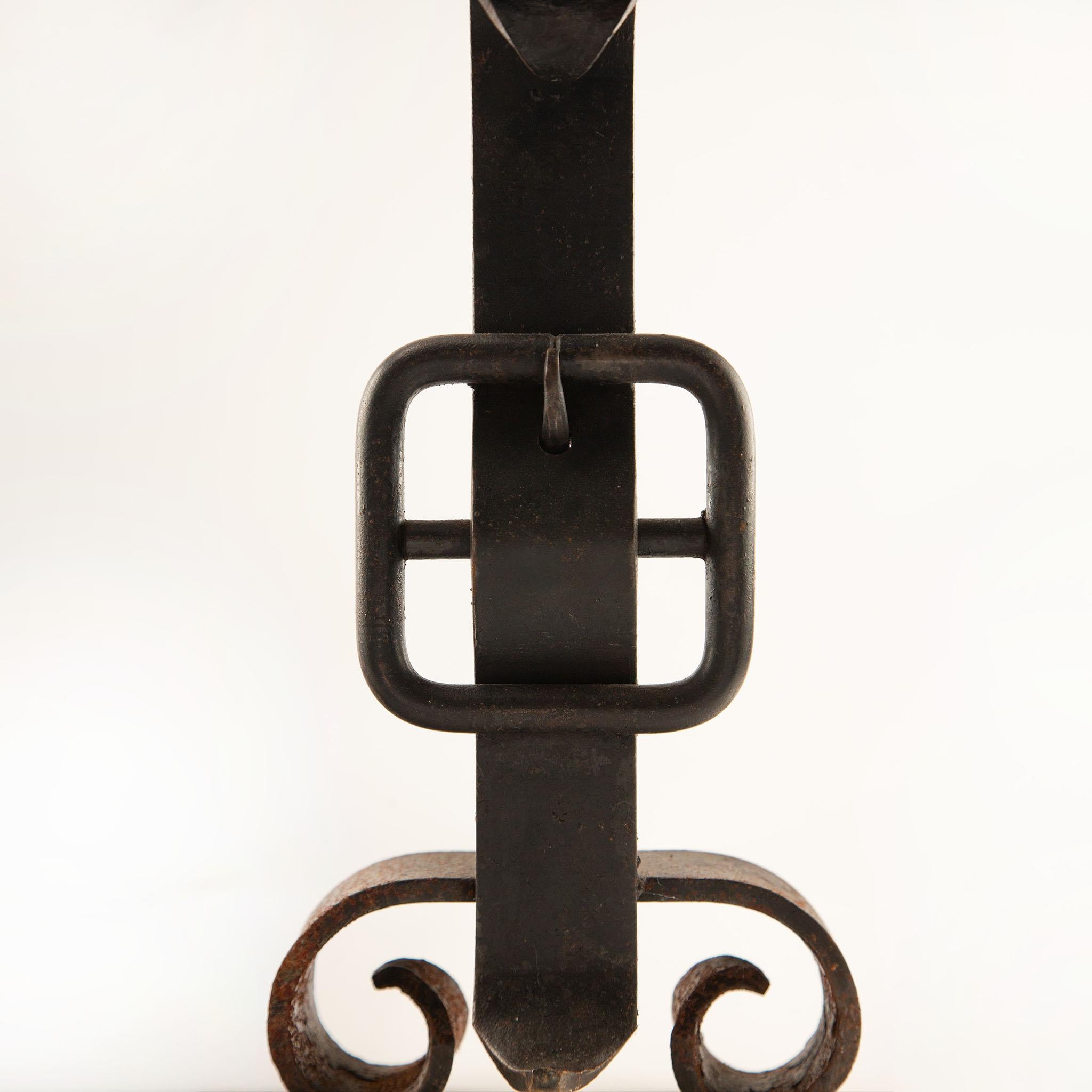 Fer forgé Buckle & Burn : Andirons en fer forgé du 19ème siècle au charme colonial en vente