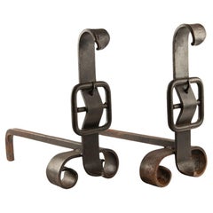 Buckle & Burn : Andirons en fer forgé du 19ème siècle au charme colonial