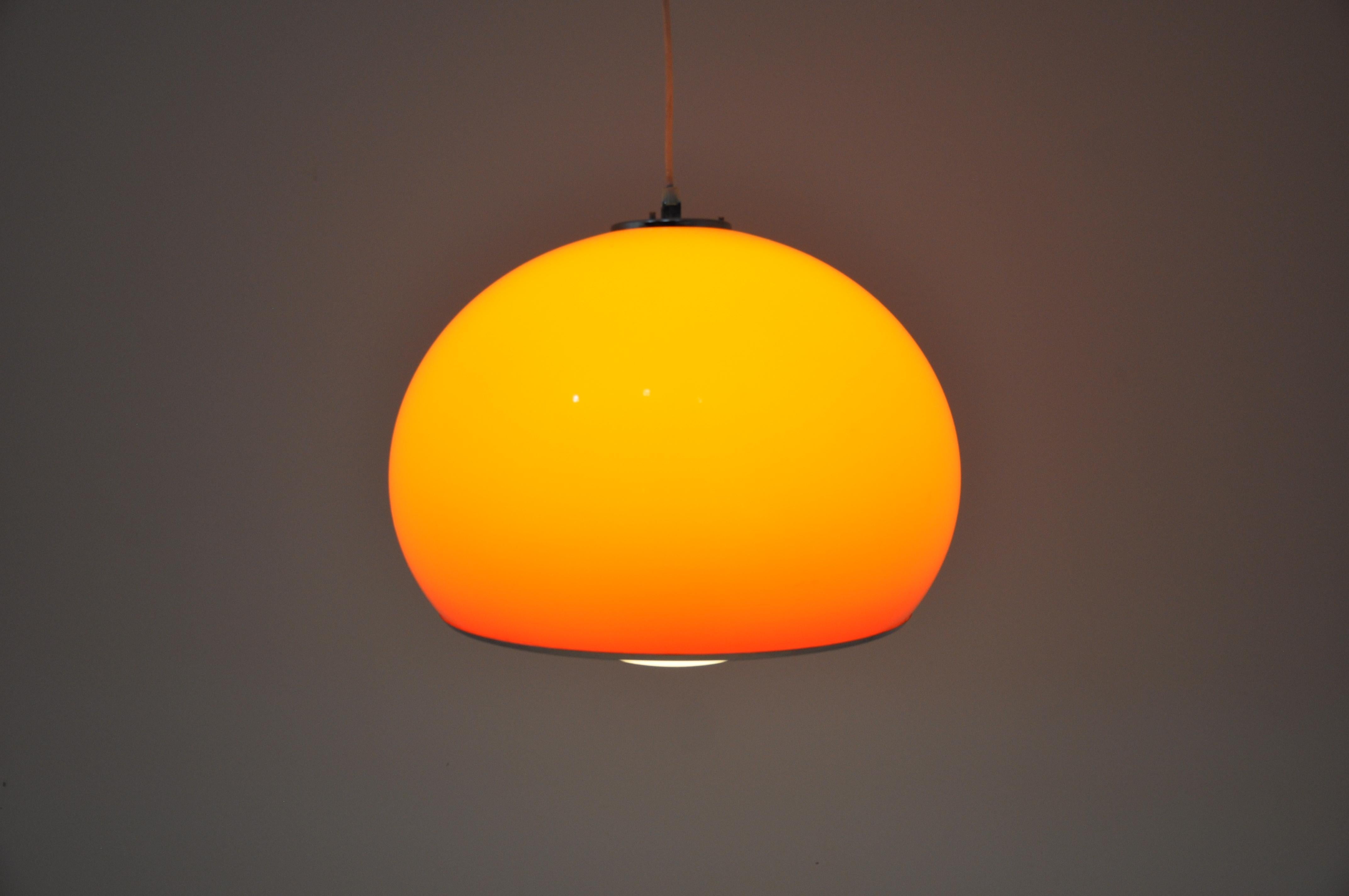 Lampe suspendue Bud Grande de Harvey Guzzini, 1970 État moyen à bruxelles, BE