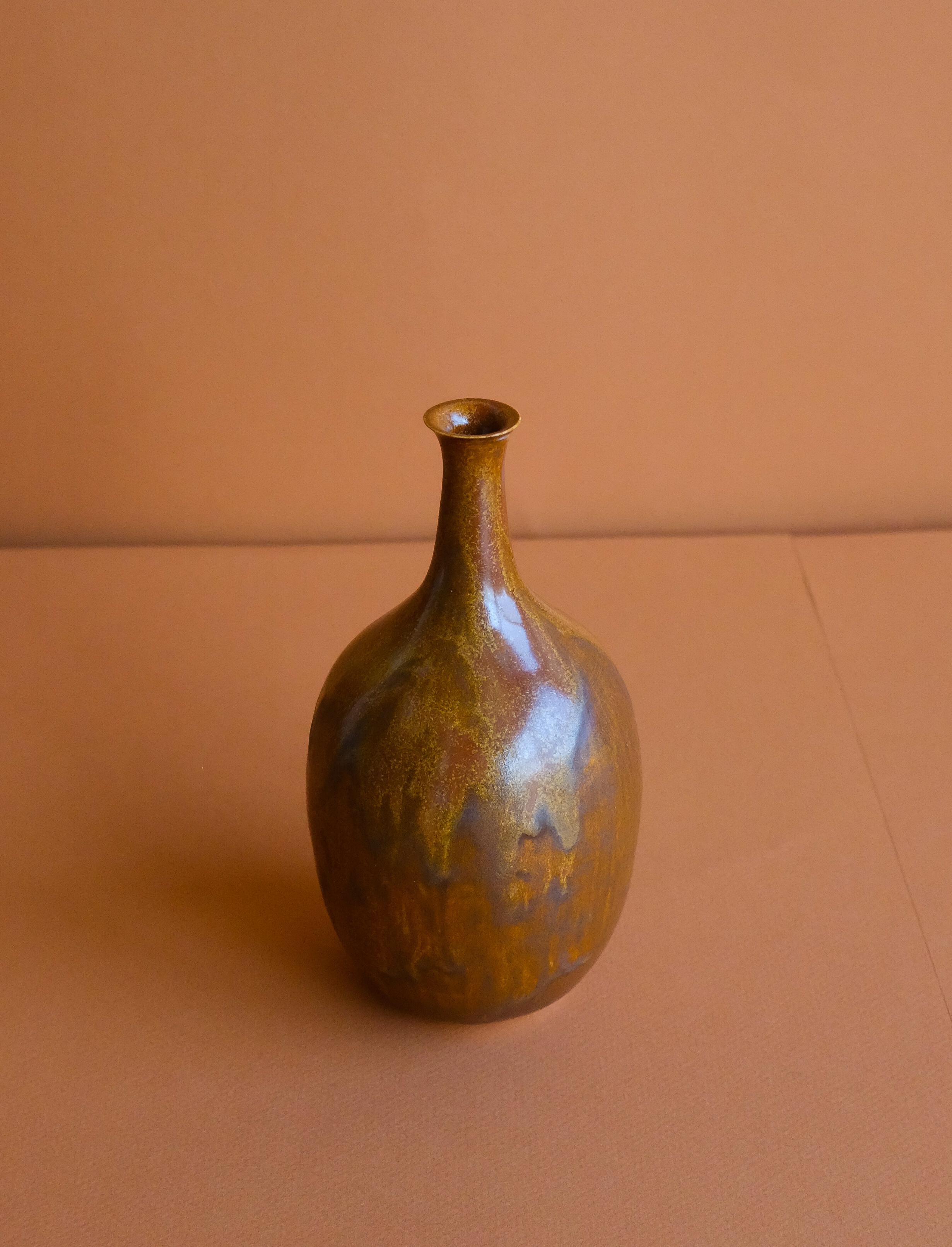 Bud Porcelain Ceramic Vase - High Fire Reduction Glaze - Vietnamese Design  For Sale 1