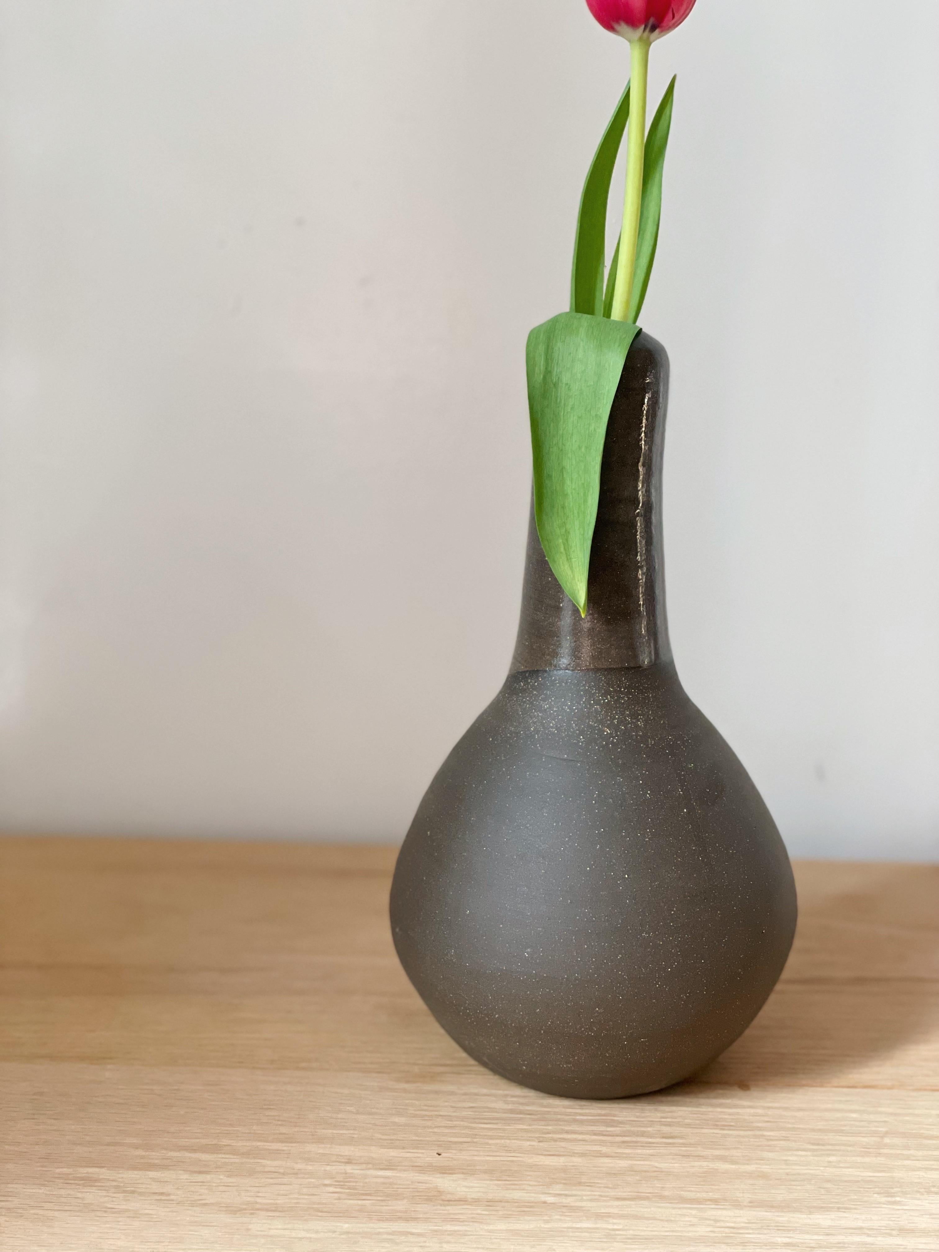 Contemporary bud vase  003 For Sale