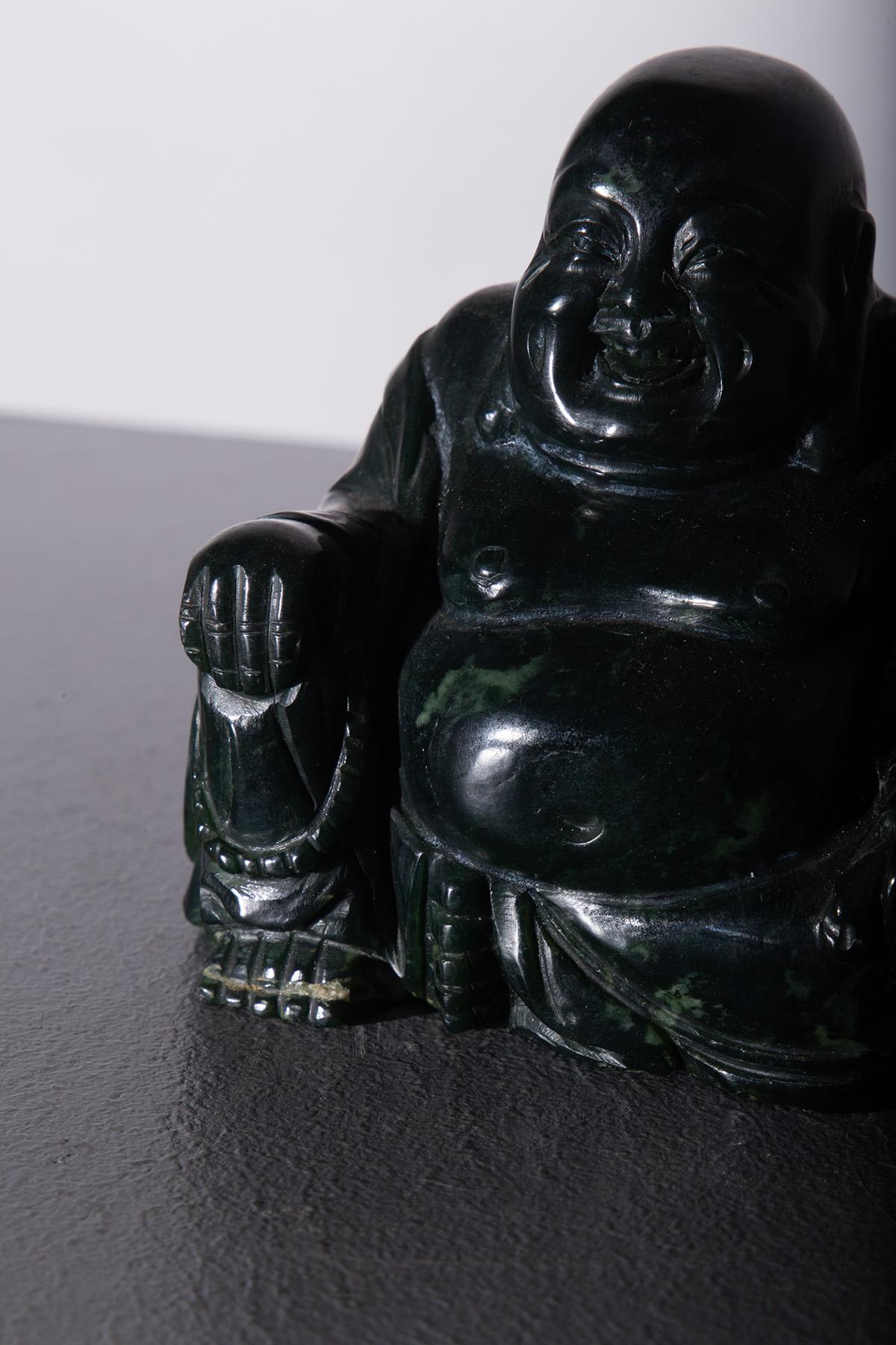 Chinoiserie Budai Buddha in dark jade For Sale