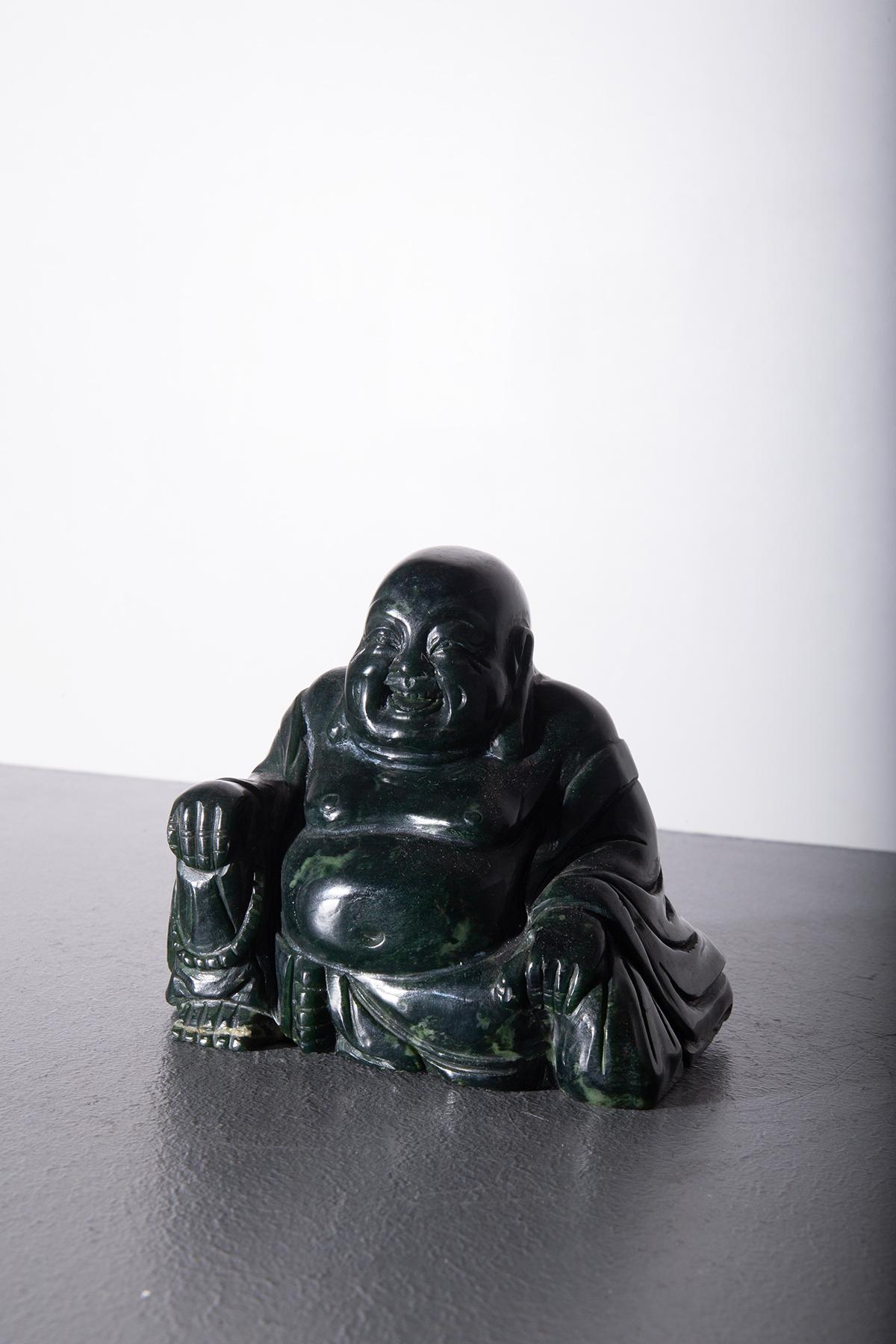Jade Budai Buddha in dark jade For Sale