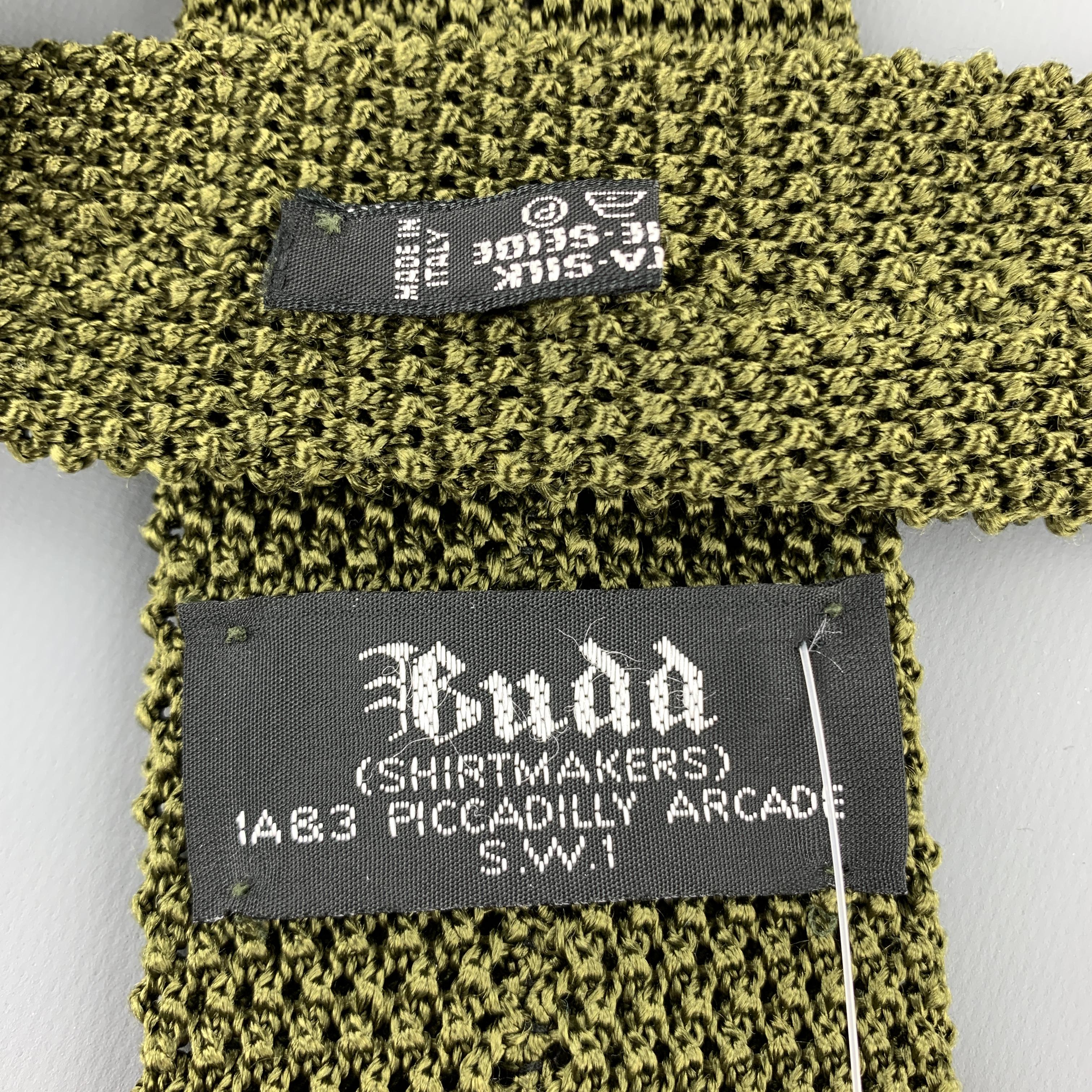 BUDD Olive Green Silk Textured Knit Tie In Excellent Condition In San Francisco, CA