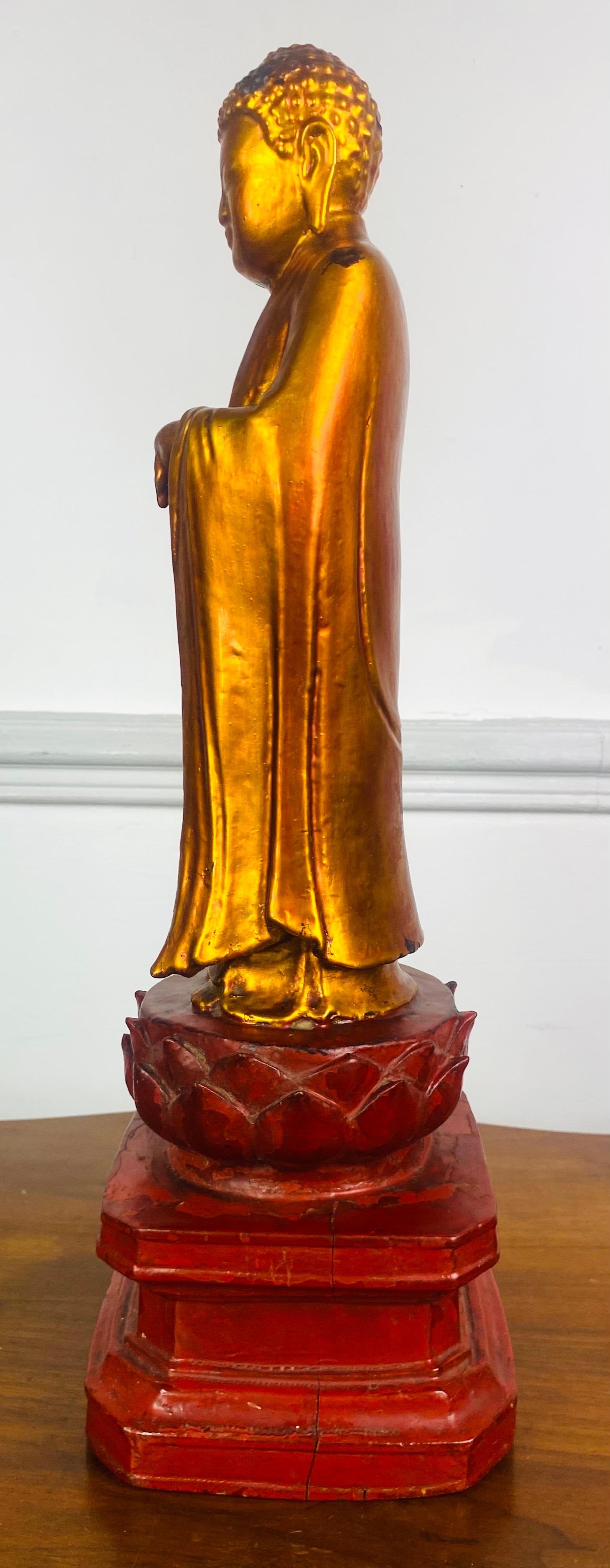 Wood Wood en bois doré et laqué, Asie de l'Est, fin du XIXe siècle en vente 8