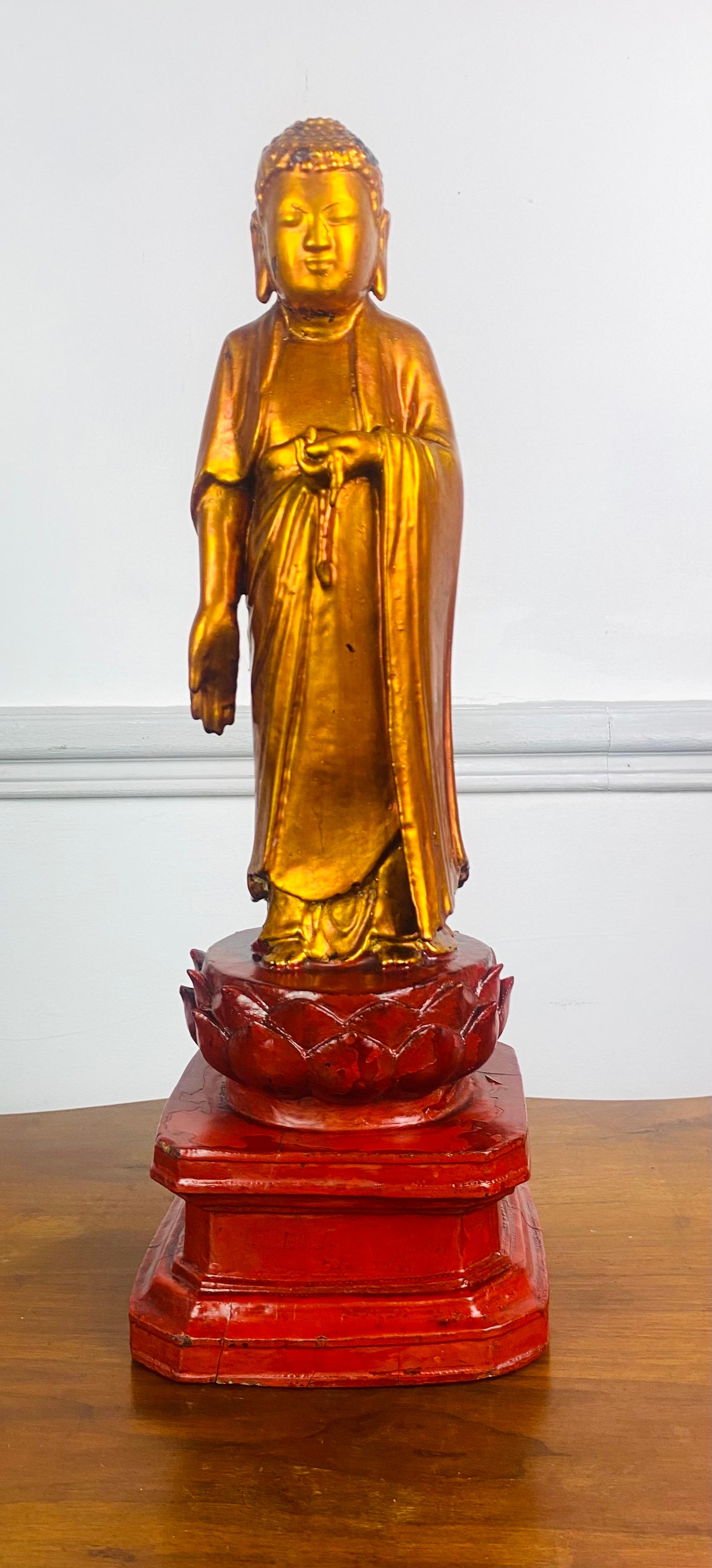 Wood Wood en bois doré et laqué, Asie de l'Est, fin du XIXe siècle en vente 12