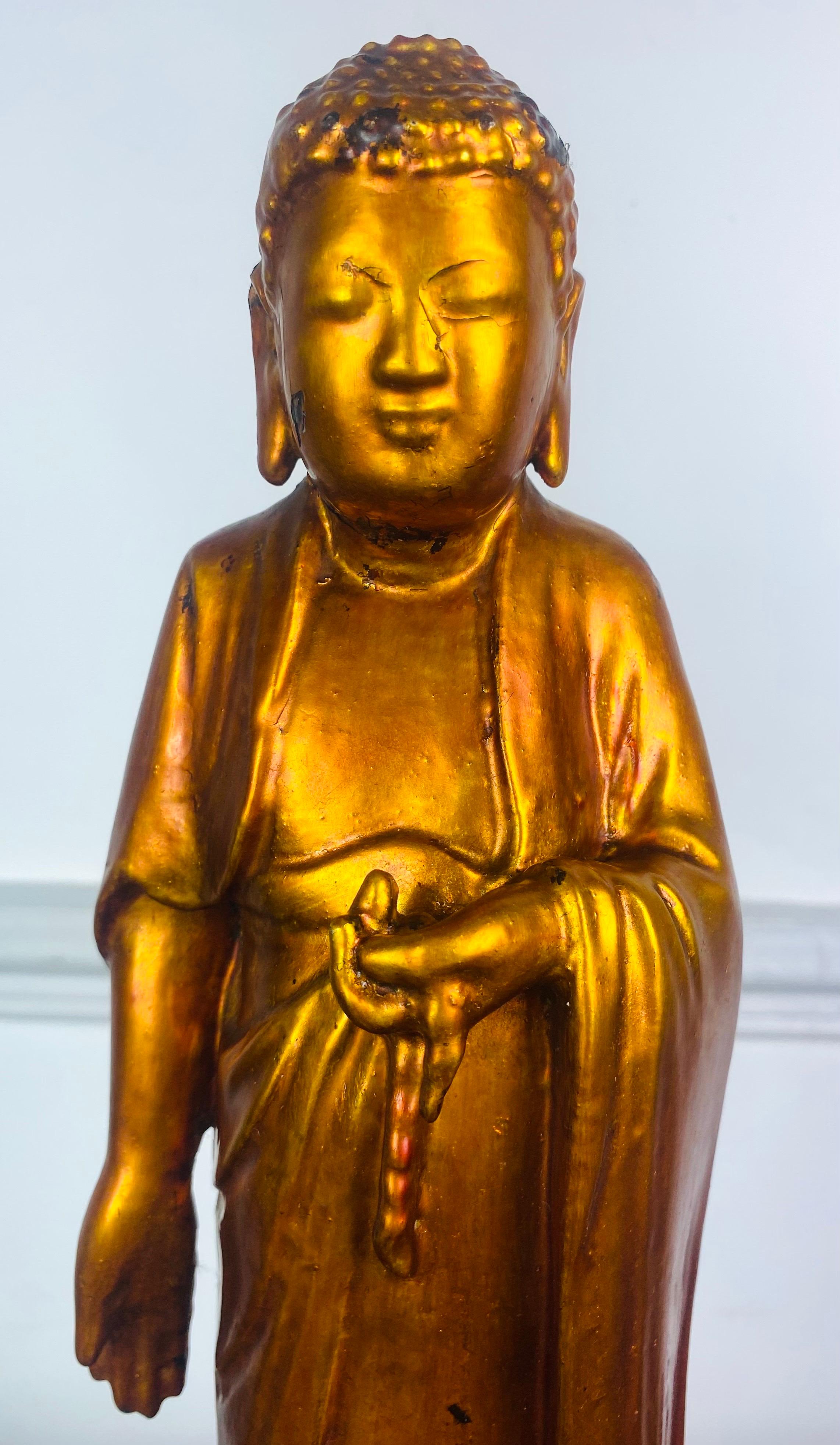 Asiatique Wood Wood en bois doré et laqué, Asie de l'Est, fin du XIXe siècle en vente