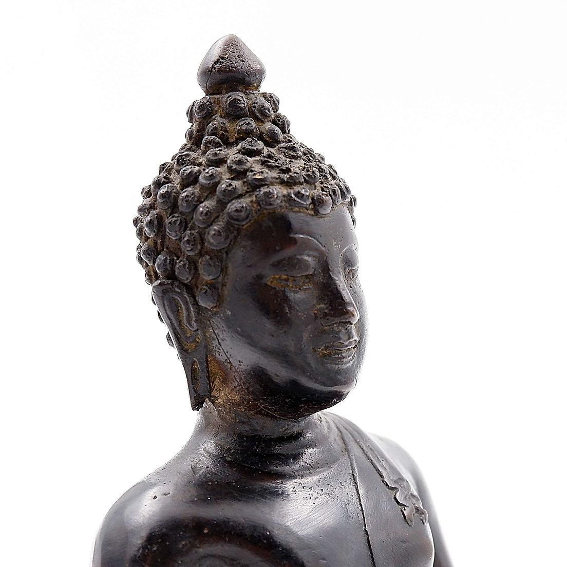 Asiatique Bouddha appelant la Terre à témoigner - Bronze en vente