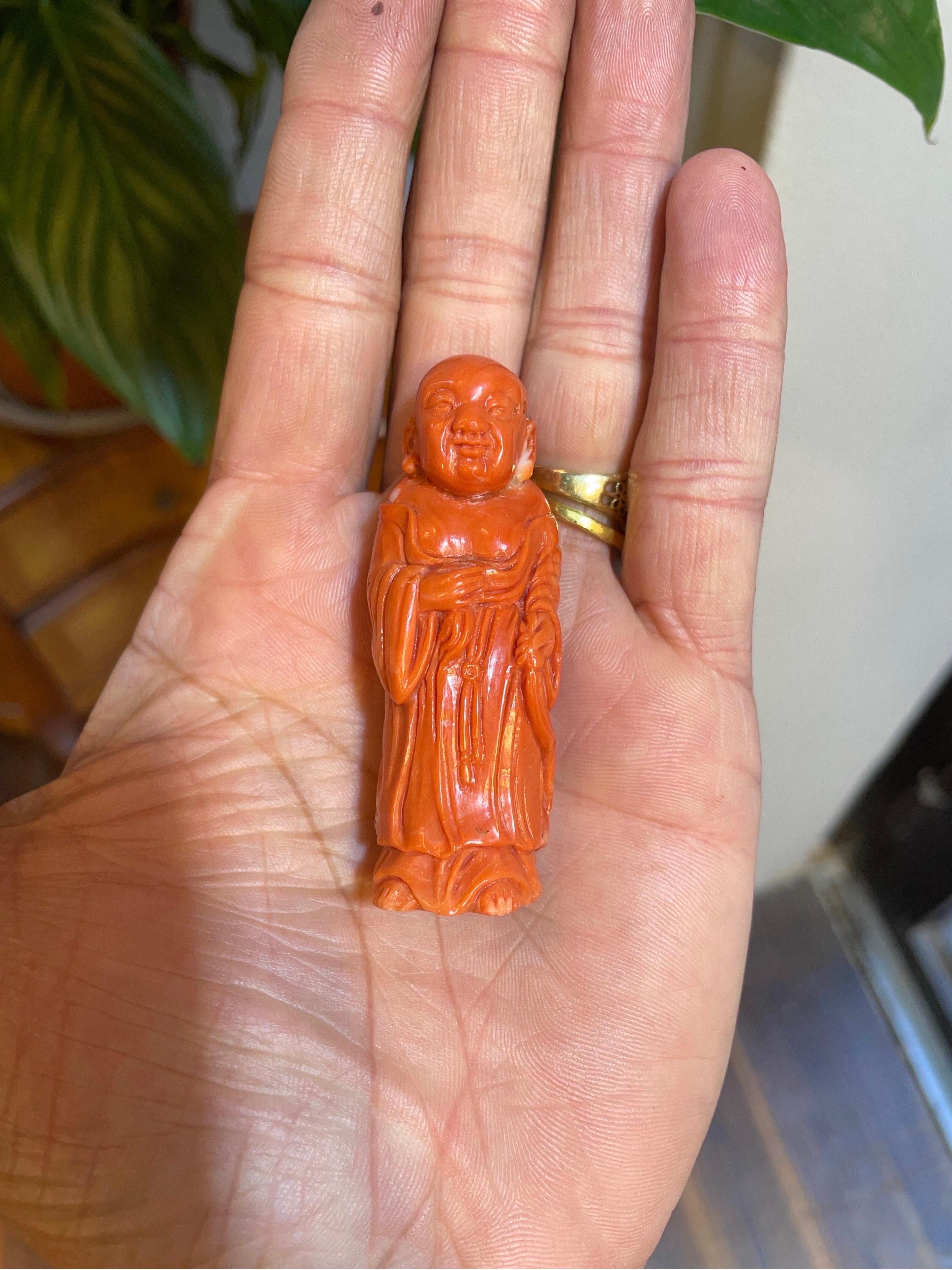 Buddha Carved momo coral In Good Condition For Sale In Tel Aviv-Yafo, Tel Aviv District