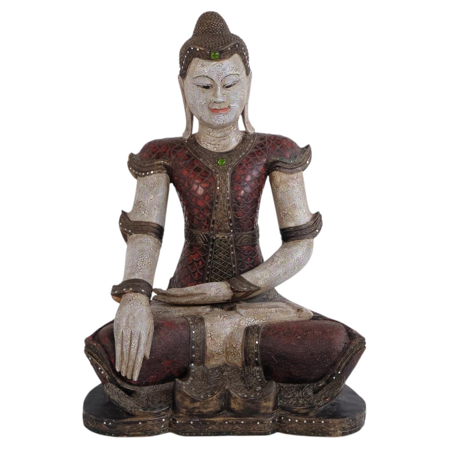Buddha figure in carved wood with reddish patina from Thailand, 1920s For Sale
