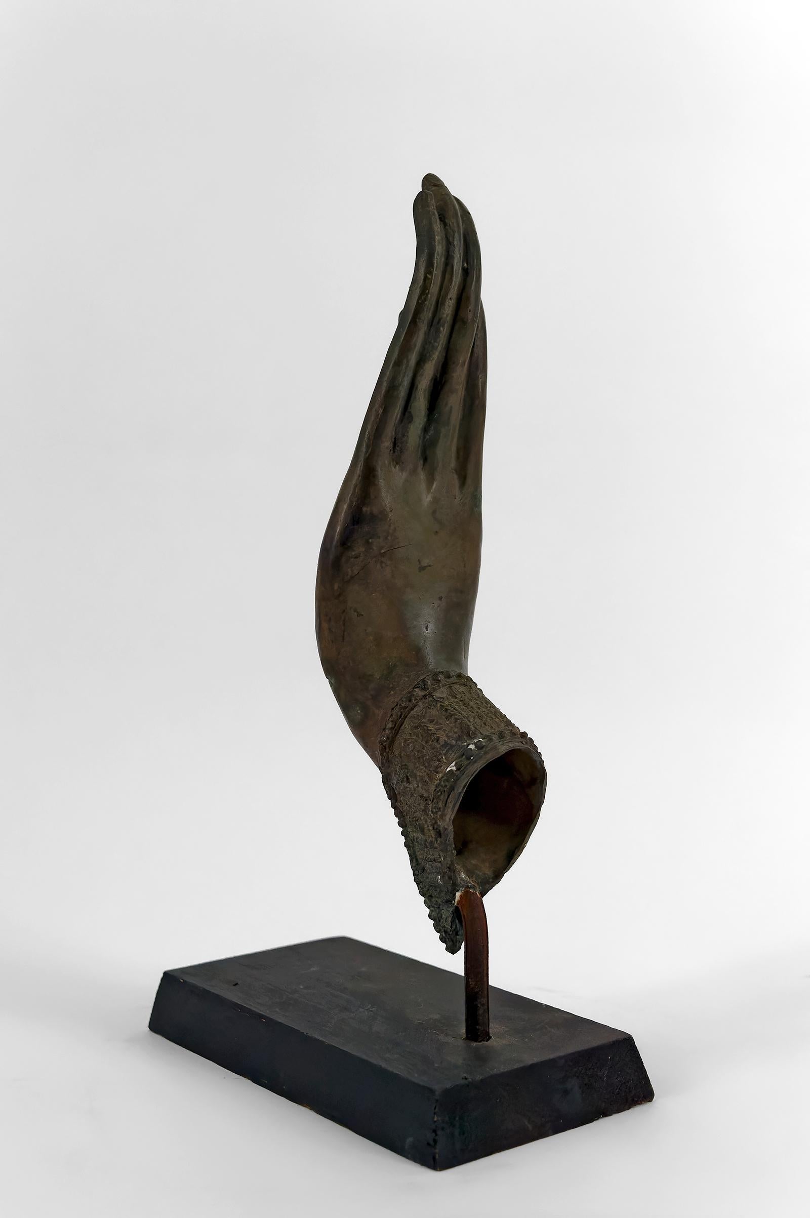 Thaïlandais Bouddha en bronze patiné, monté sur socle, Thaïlande, 20e siècle en vente