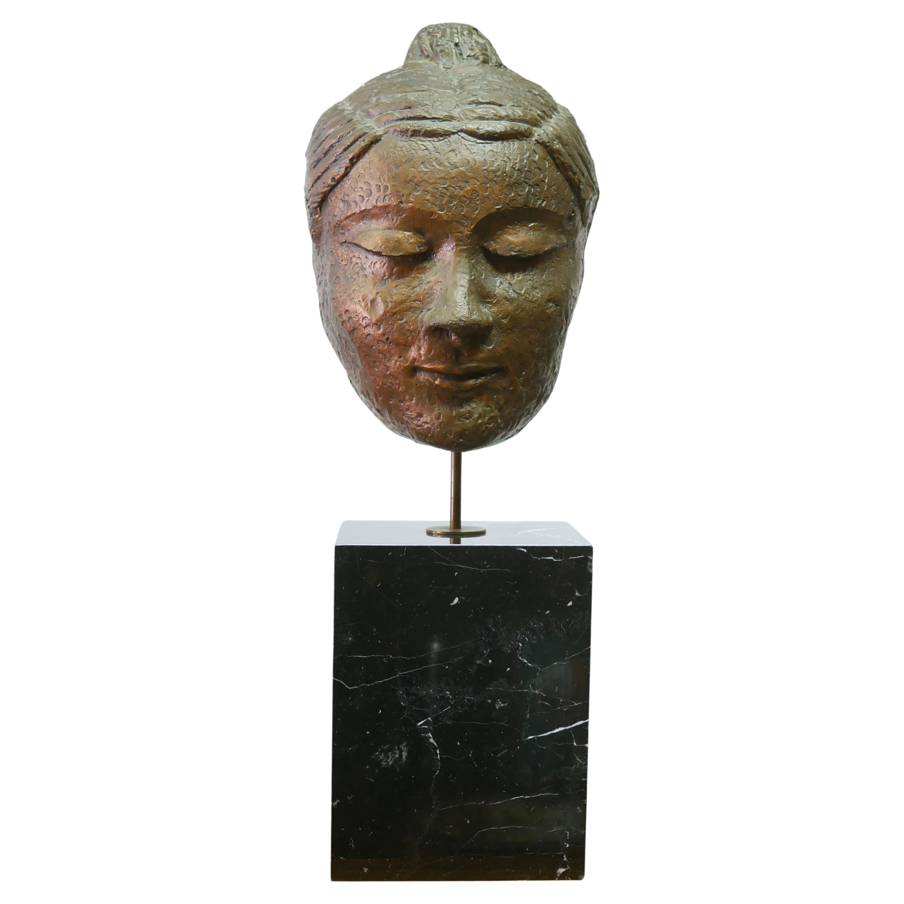 Buddha-Kopf-Skulptur, Marmorsockel