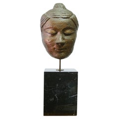 Buddha-Kopf-Skulptur, Marmorsockel