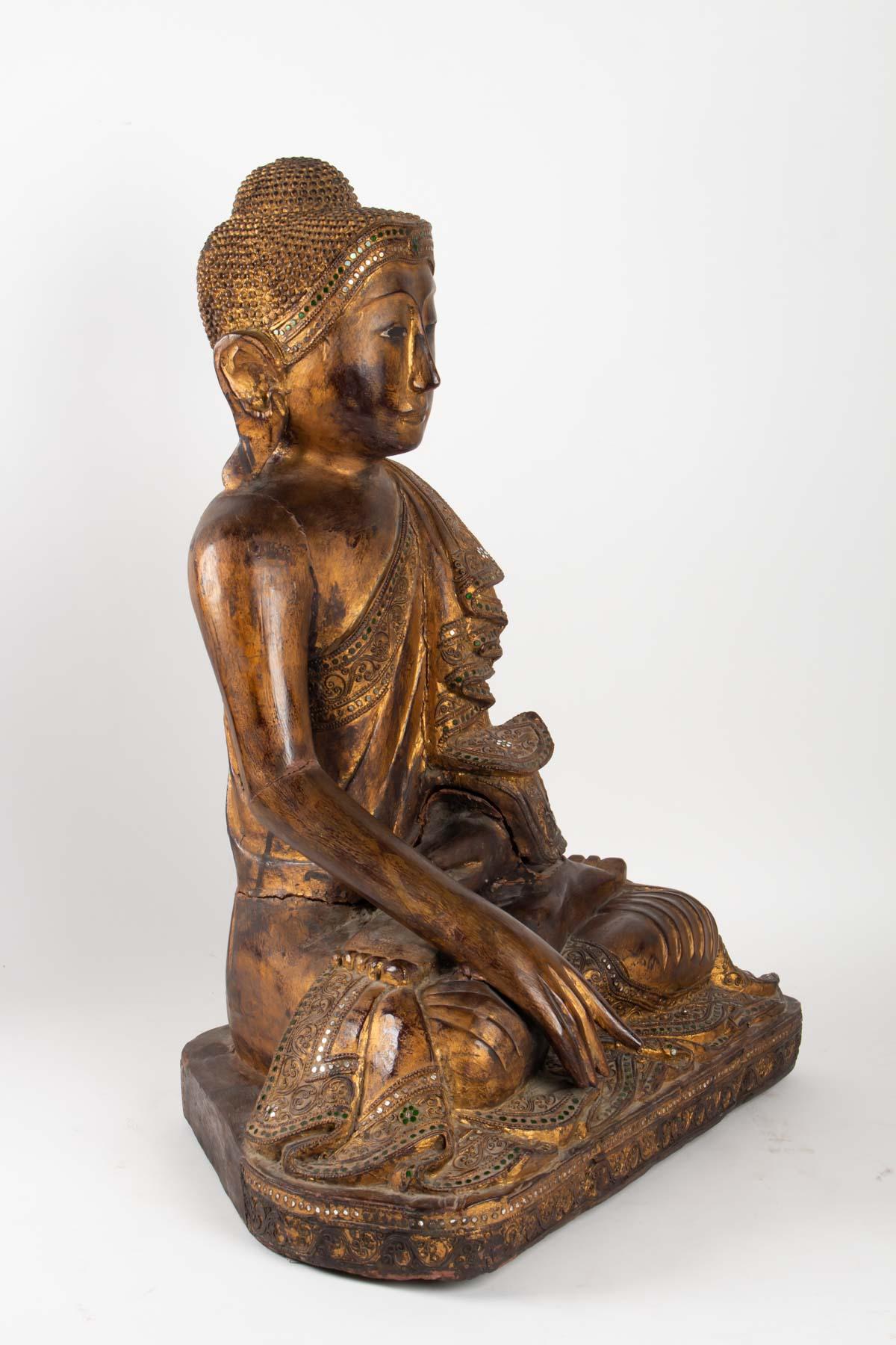 Buddha in Carved Wood Thailand, Middle of the 20th Century In Fair Condition In Saint-Ouen, FR