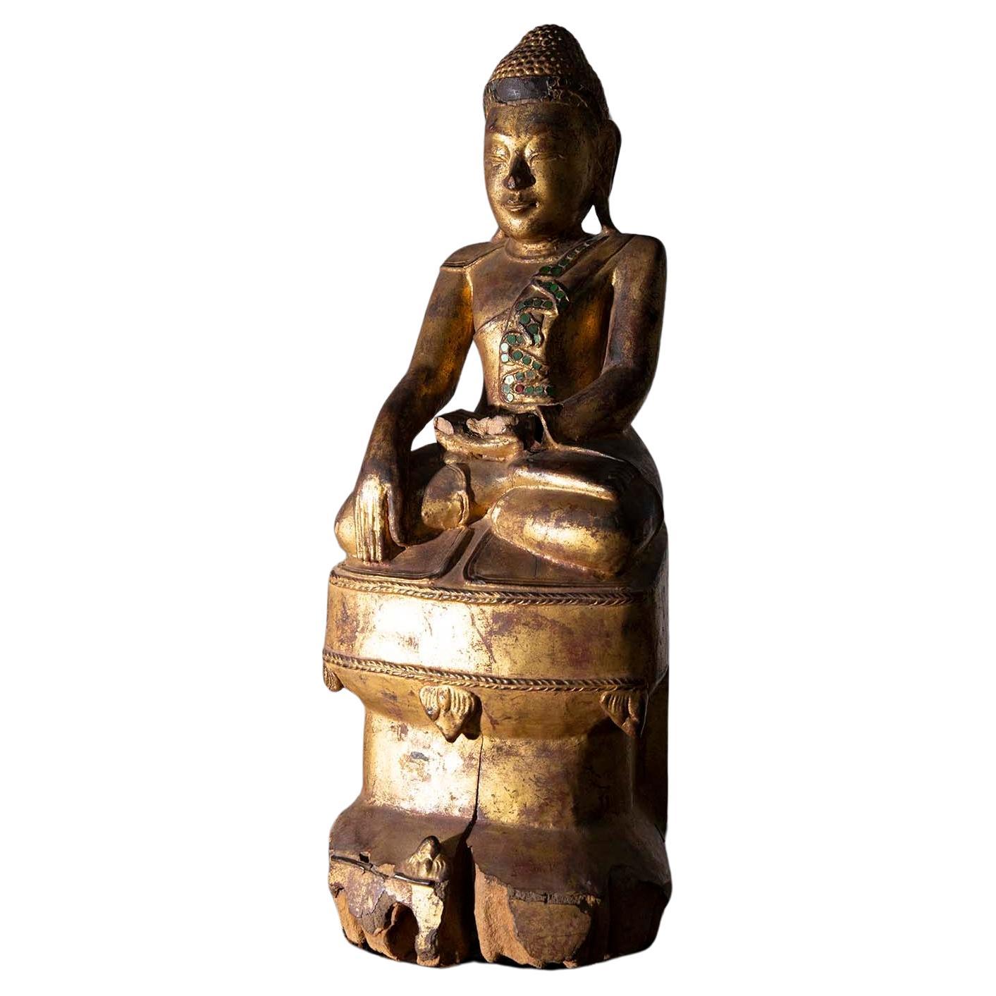 Buddha aus lackiertem Burma-Holz, Mandalay, 19. Jahrhundert