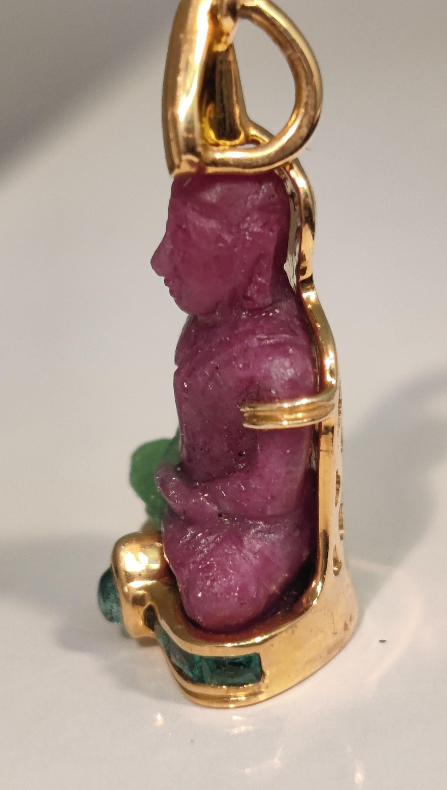 Buddha Pendant Ruby-Zoisite 18 Kt Gold. Necklace In New Condition In Bad Kissingen, DE