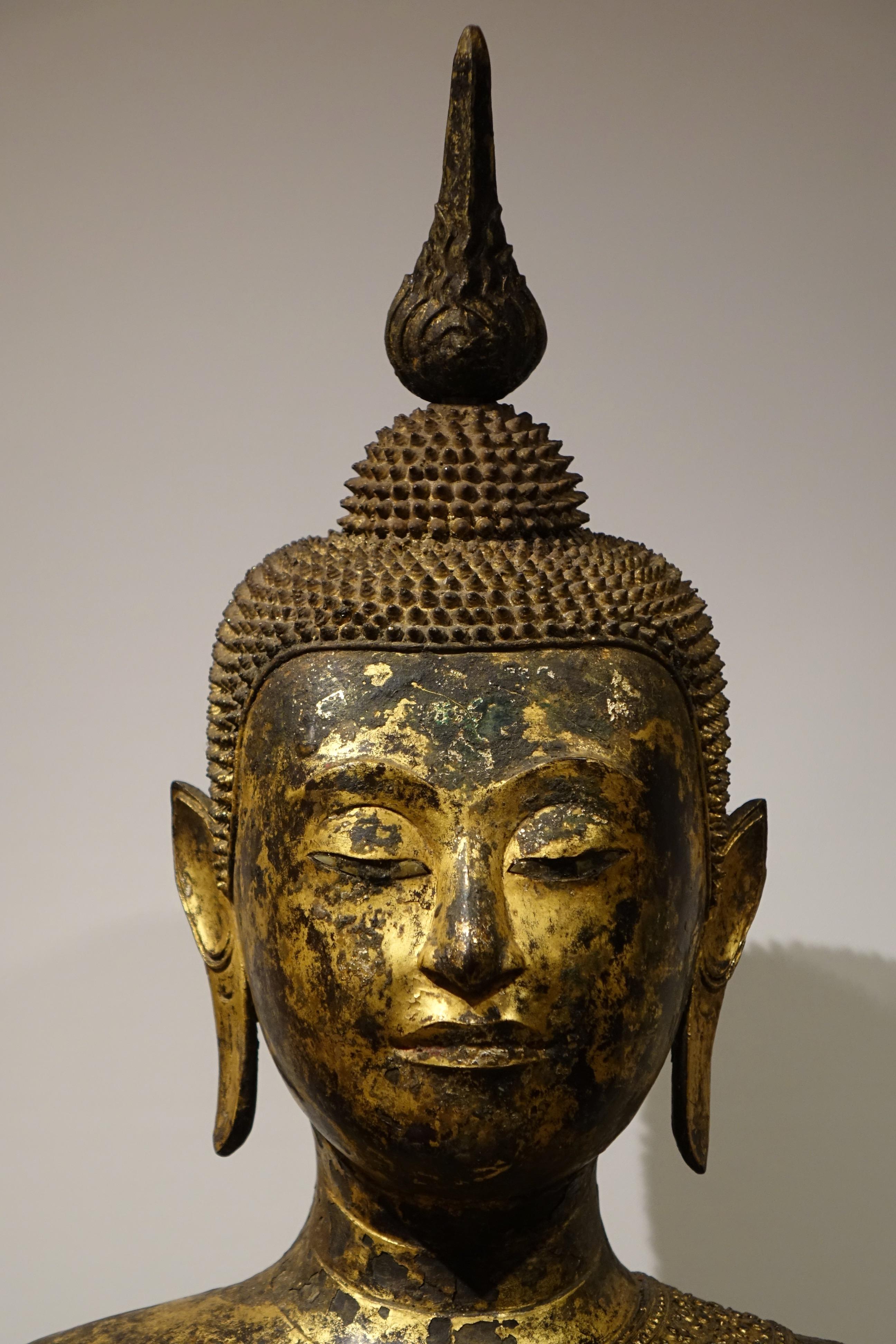 Southeast Asian Buddha Sitting in the Position of Bhumisparsa Mudra, Thailand, 19th Century For Sale