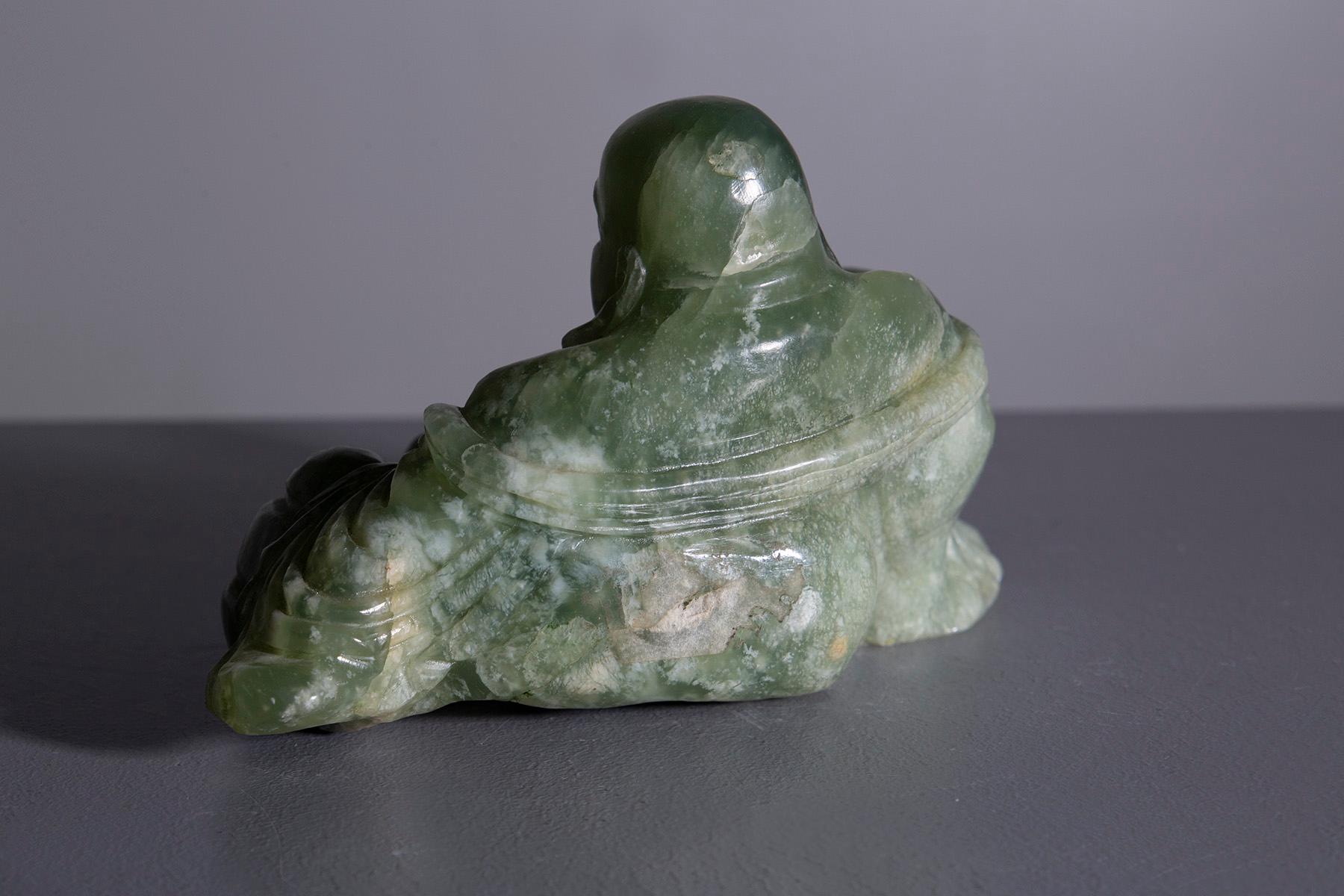 Chinese Export Buddha statuette in green jade For Sale