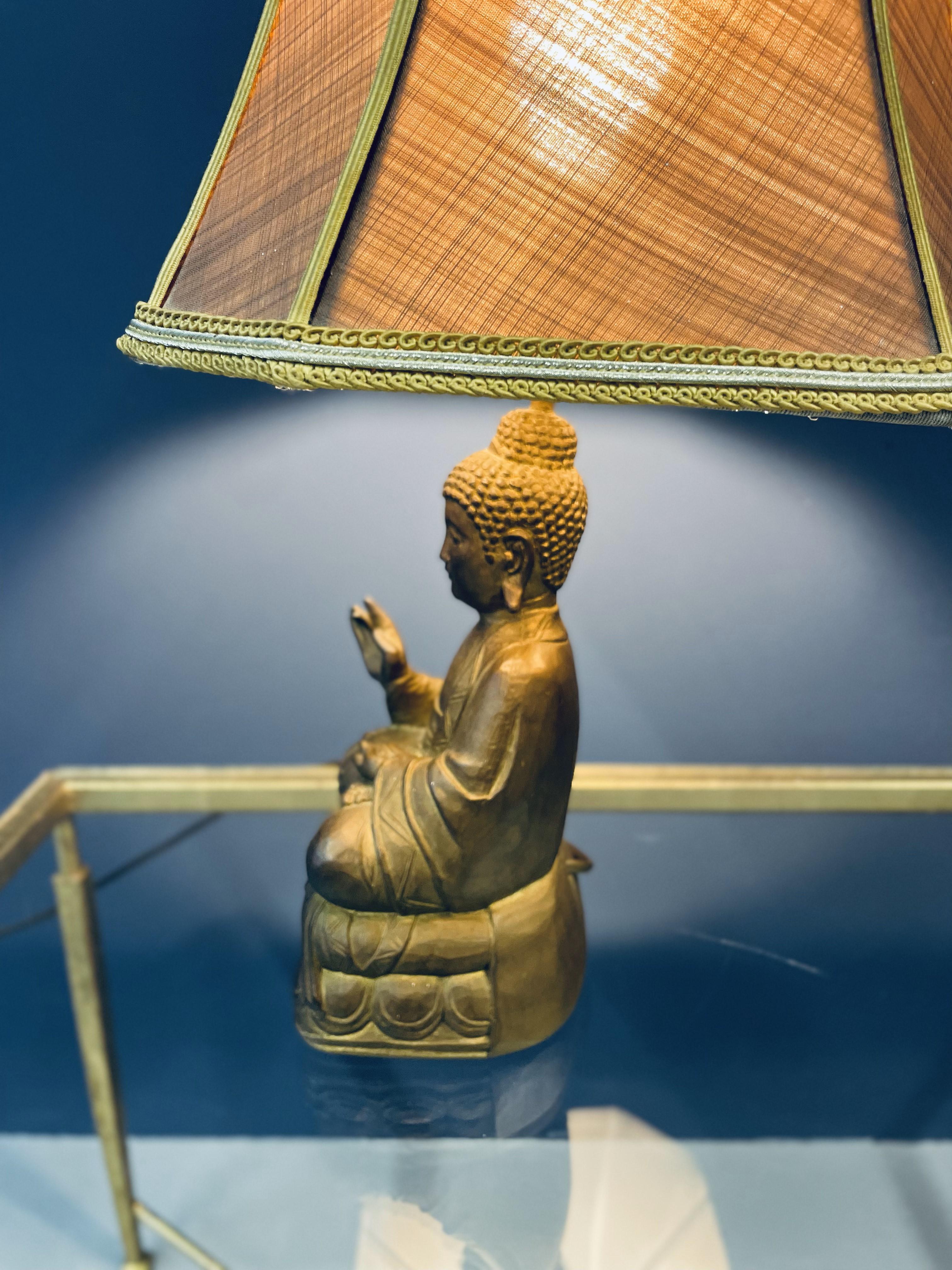 Buddha Tischlampe mit Samtschirm 4