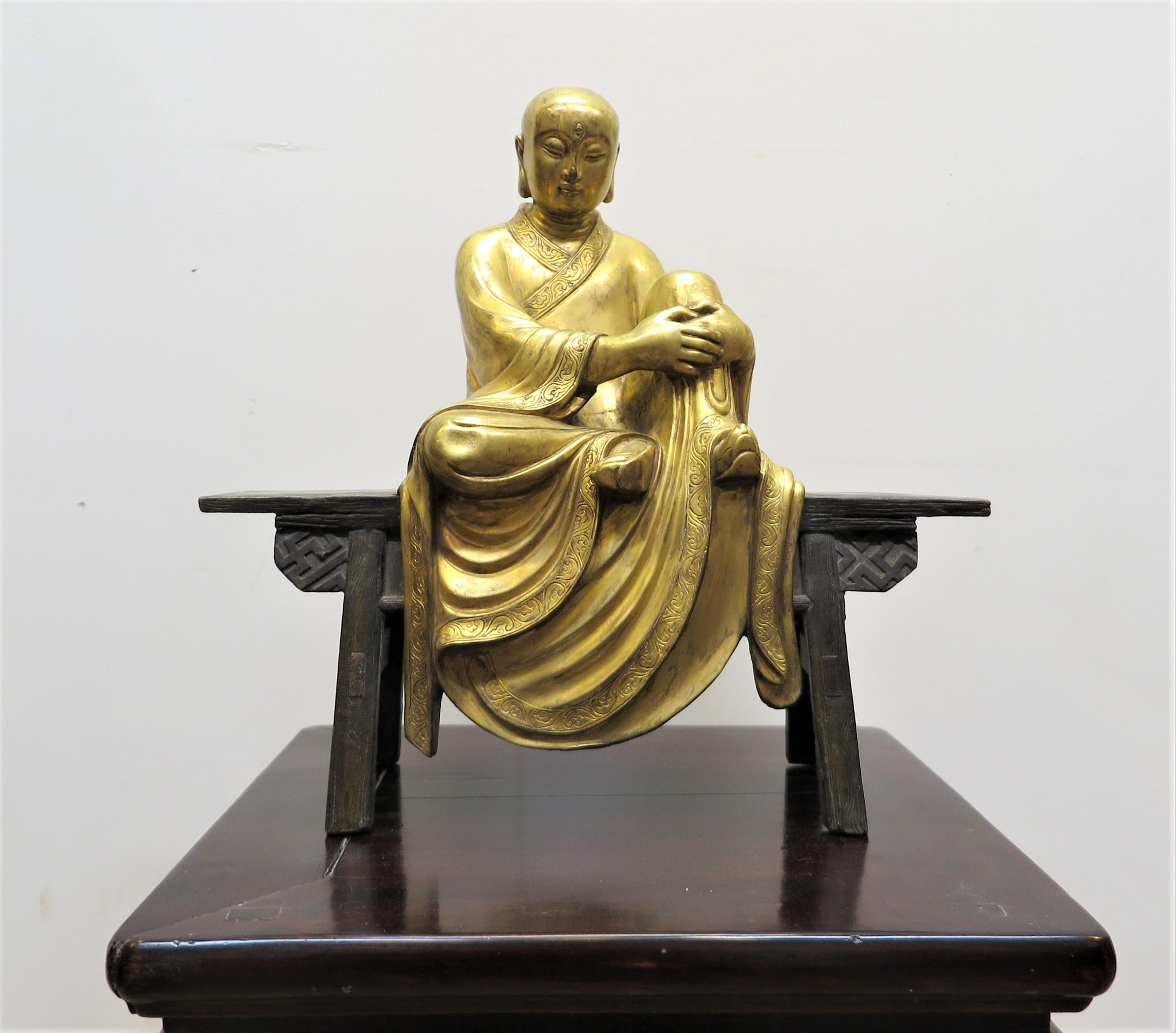 Autre Bouddha bouddhiste doré et éclairé en moine en vente