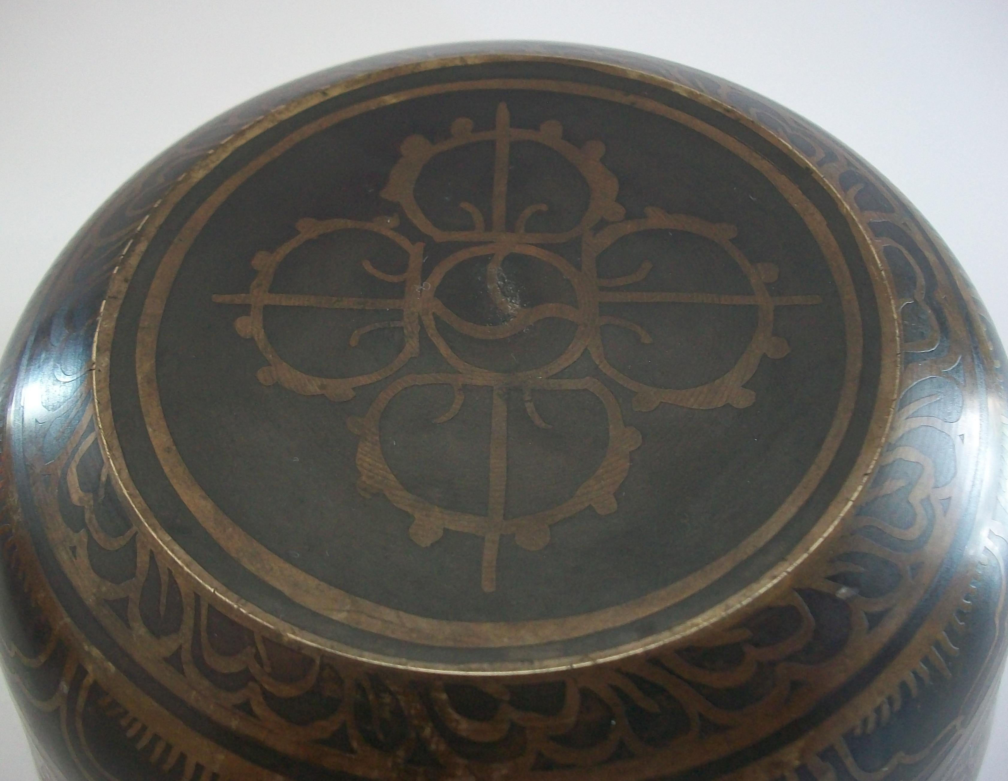 Buddhist Inlaid Bronze Singing Bowl with 8 Auspicious Symbols - Mid 20th Century For Sale 5