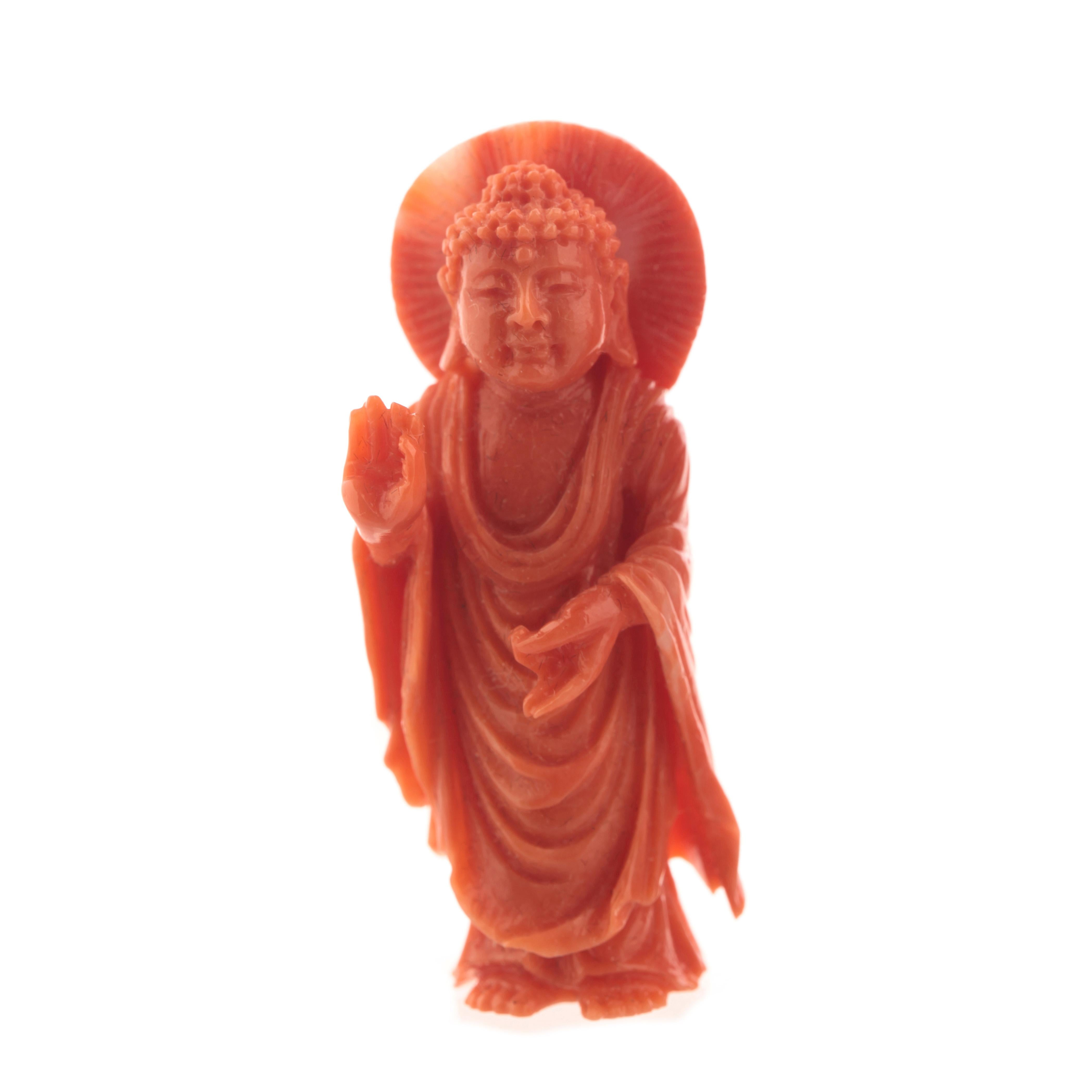 Buddhist Monk Carved Asian Decorative Art Statue Sculpture Natural Red Coral In Excellent Condition For Sale In Milano, IT