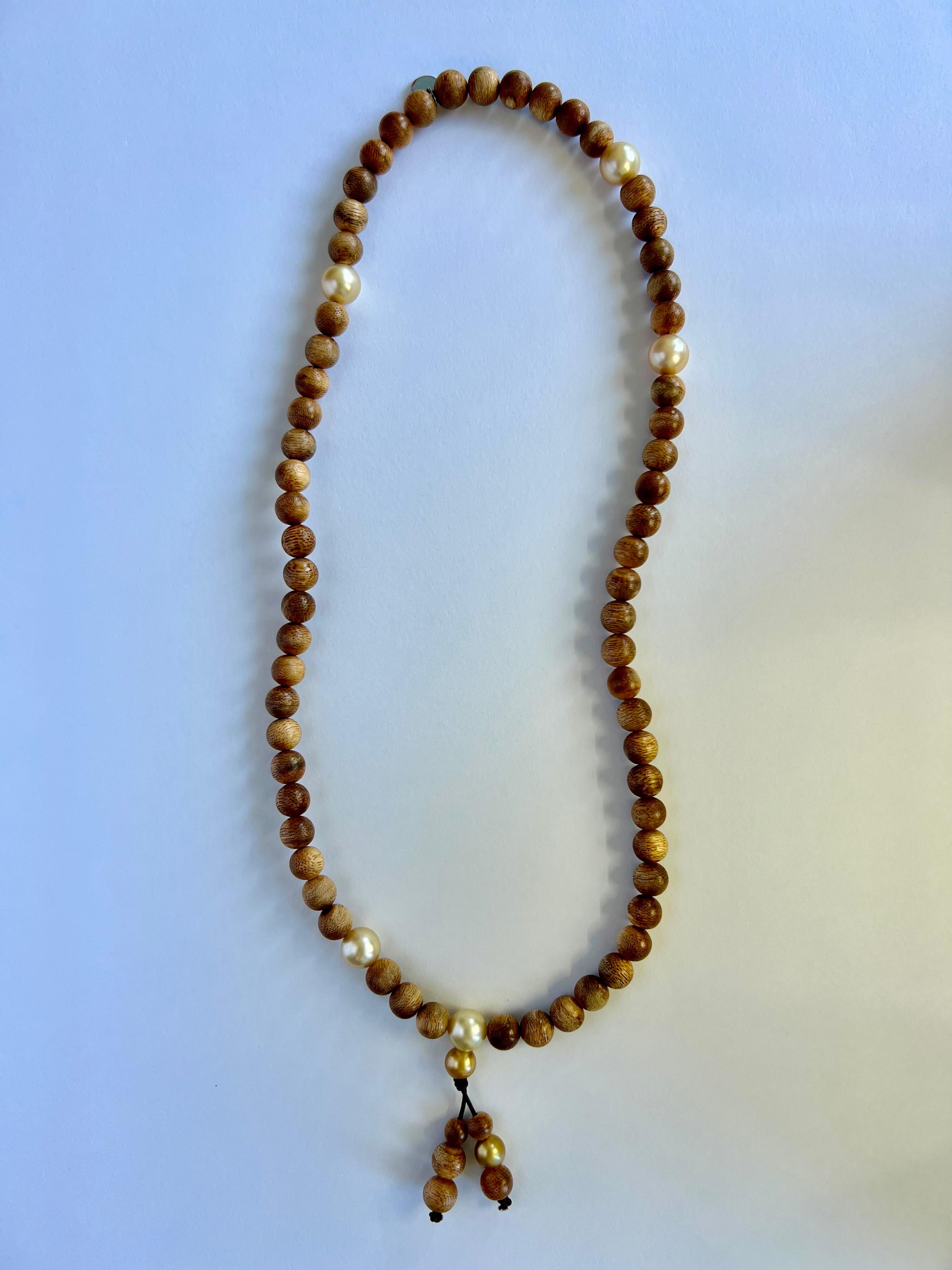 Buddhist Necklace/ Bracelet, Oud Wood Beads, Golden South Sea Pearls In New Condition For Sale In Boostedt, SH