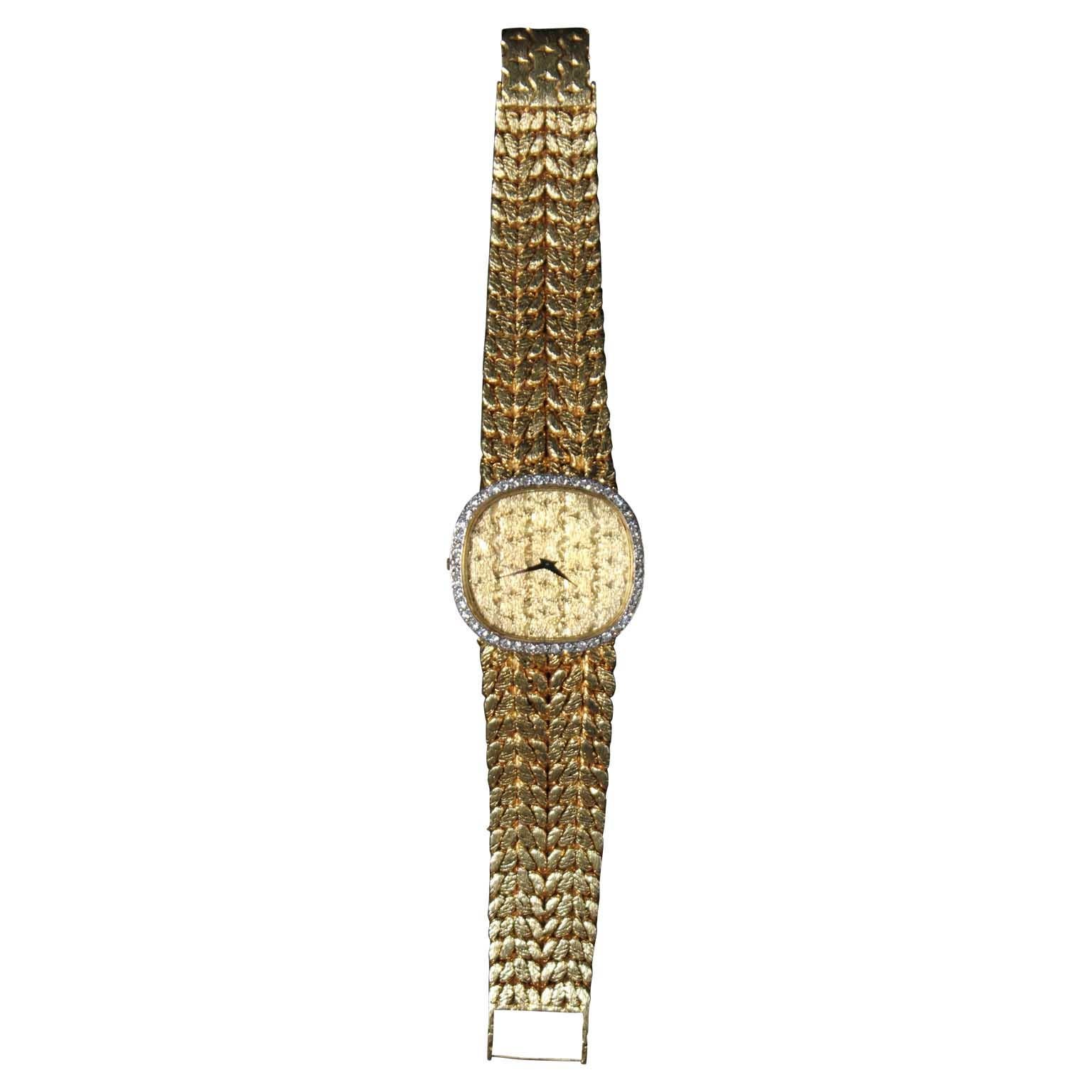 138 gram watch made by the jeweler Bueche-Girod (1948-1980). The watch has the original diamond bezel. Watch was manufactured between 1960s-1970s.
Dimensions: Face width 1.5 in. x band width 1 in. x watch length 8.75 in.
 