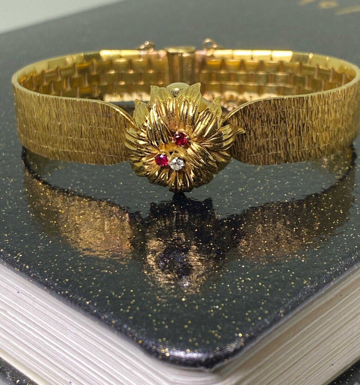 Bueche-Girod Cocktailuhr aus 18 Karat Vollgold mit Rubin und Diamanten, London ca. 1960er Jahre. im Zustand „Hervorragend“ in MELBOURNE, AU