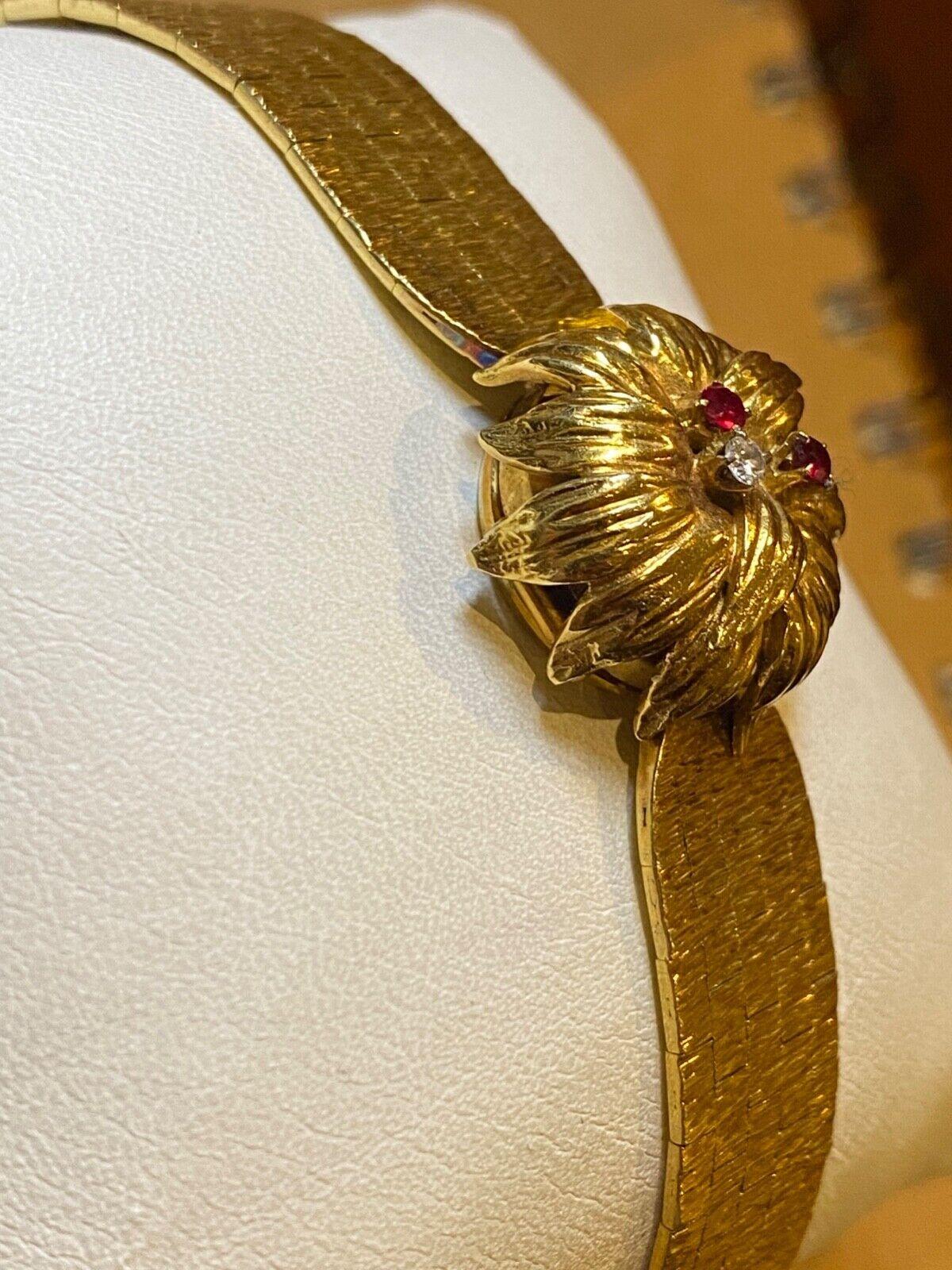 Bueche-Girod Cocktailuhr aus 18 Karat Vollgold mit Rubin und Diamanten, London ca. 1960er Jahre. Damen