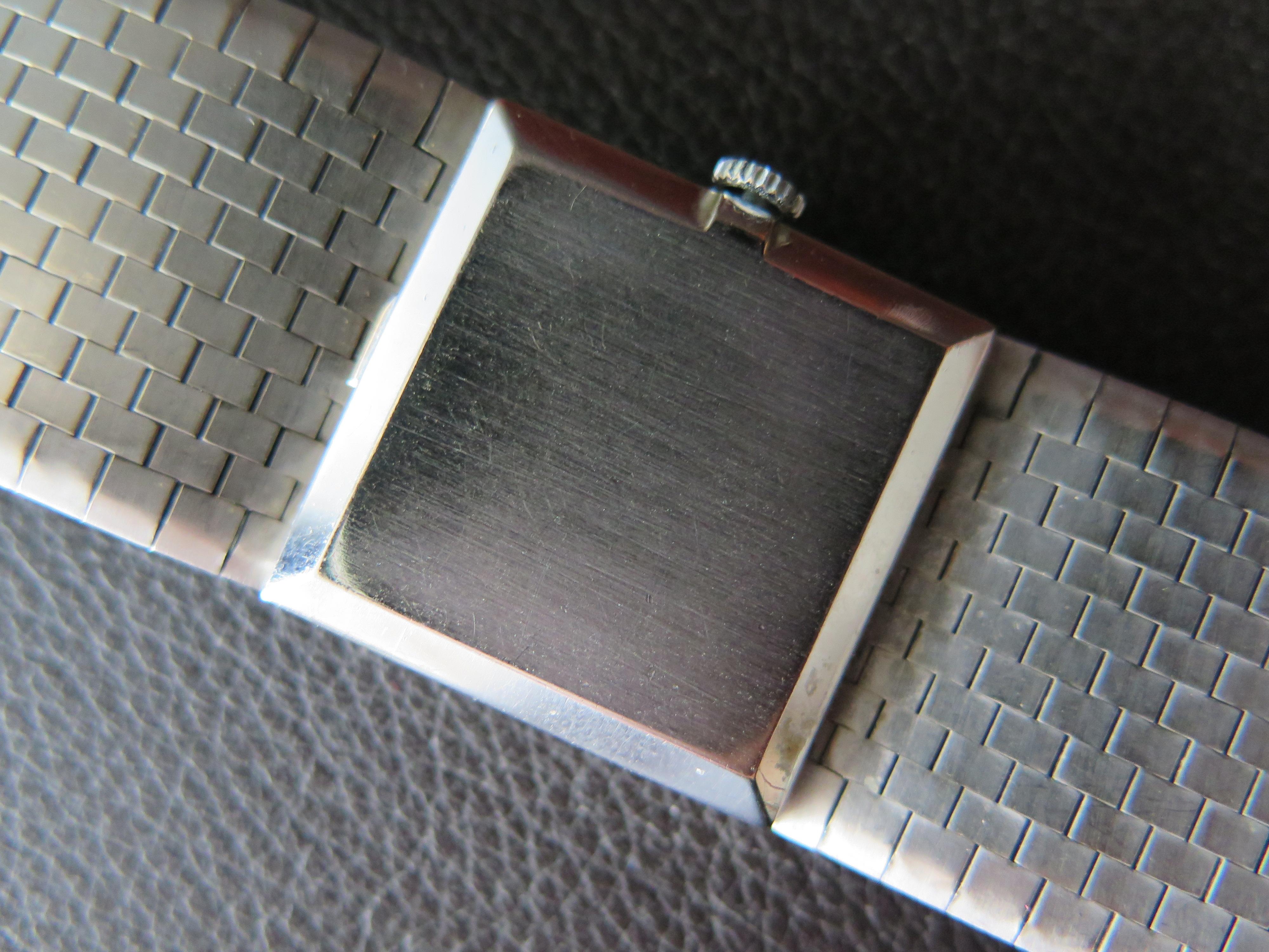 Reloj De Vestir Bueche Girod De Oro Blanco De 9 Quilates Brazalete Integrado Ca' 1970's Moderno en venta