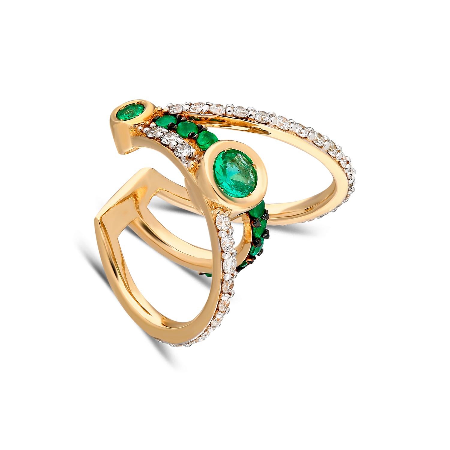 ITÄ wurde 2019 ins Leben gerufen und hat sich mit seiner breiten Palette an Edelsteinen, für die kein Piercing erforderlich ist, schnell einen Namen gemacht. Die erste davon war die meistverkaufte Buenos Días Triple Ray Ear Cuff. 

Eine vertraute