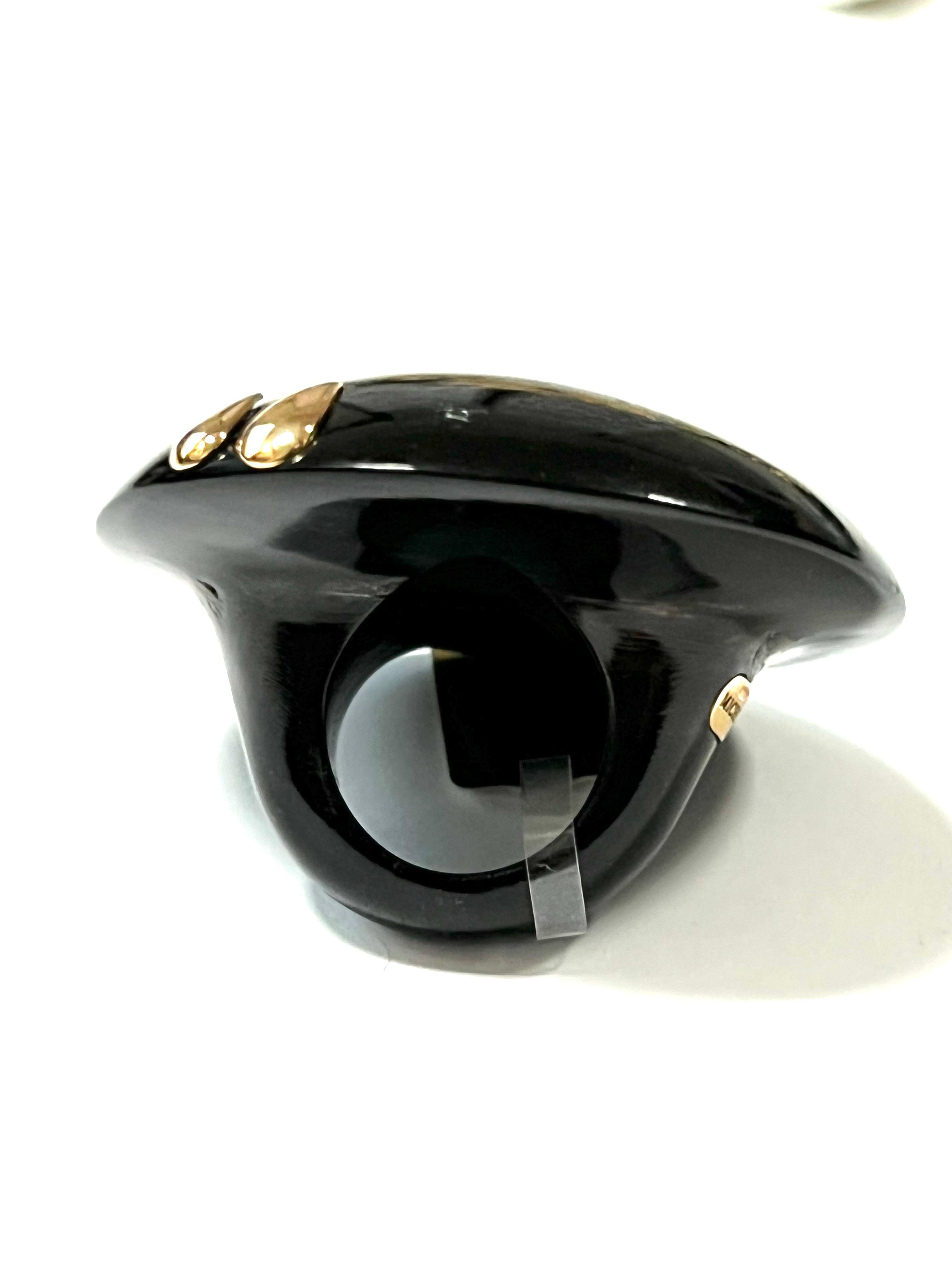 Brilliant Cut Bufalo Horn Ring 18kt Gold  For Sale