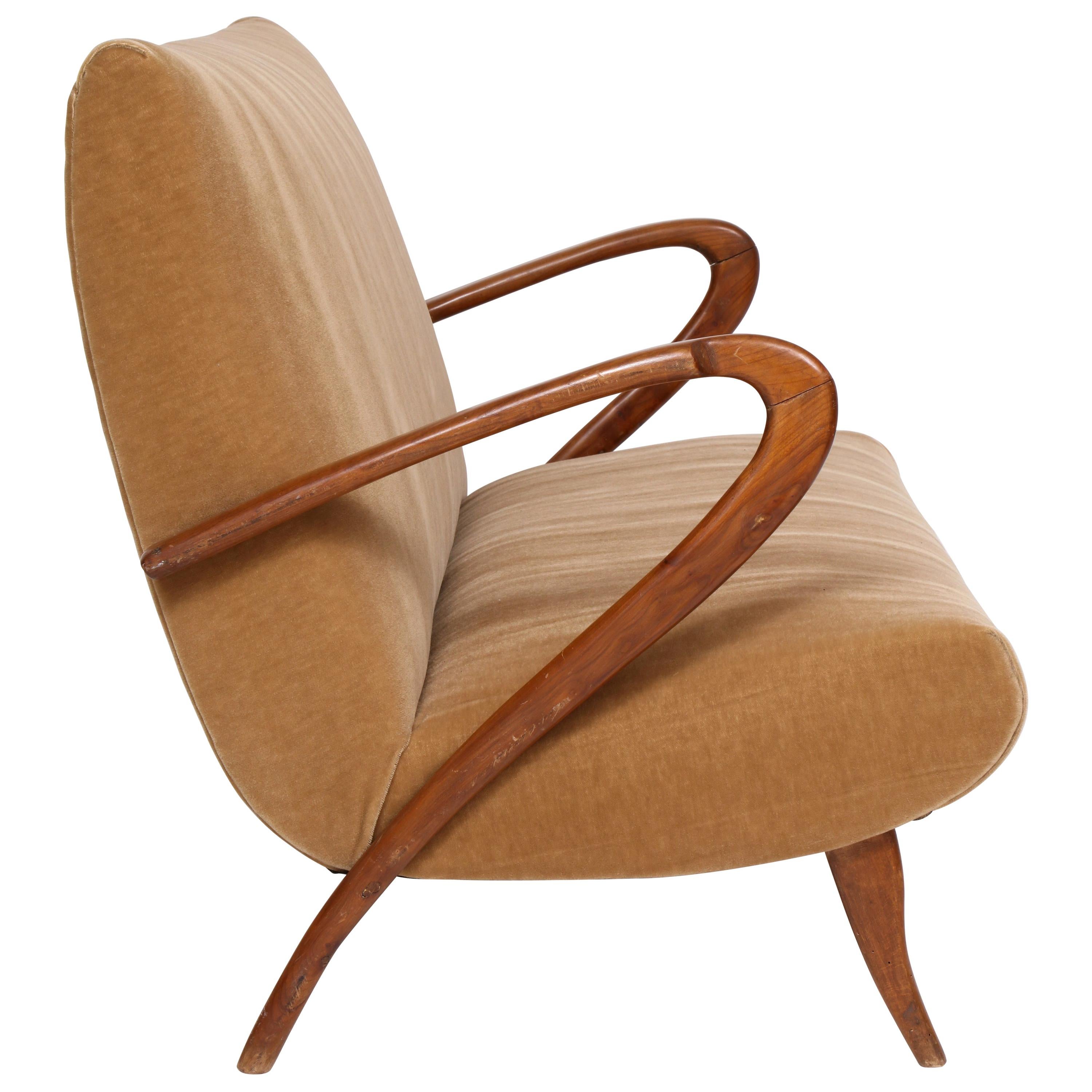 Italian midcentury settee with camel mohair fabric, Italy, 1950s.

Beautiful curved settee with curved arms. Mohair is clean and new. Otherwise sturdy and lovely.