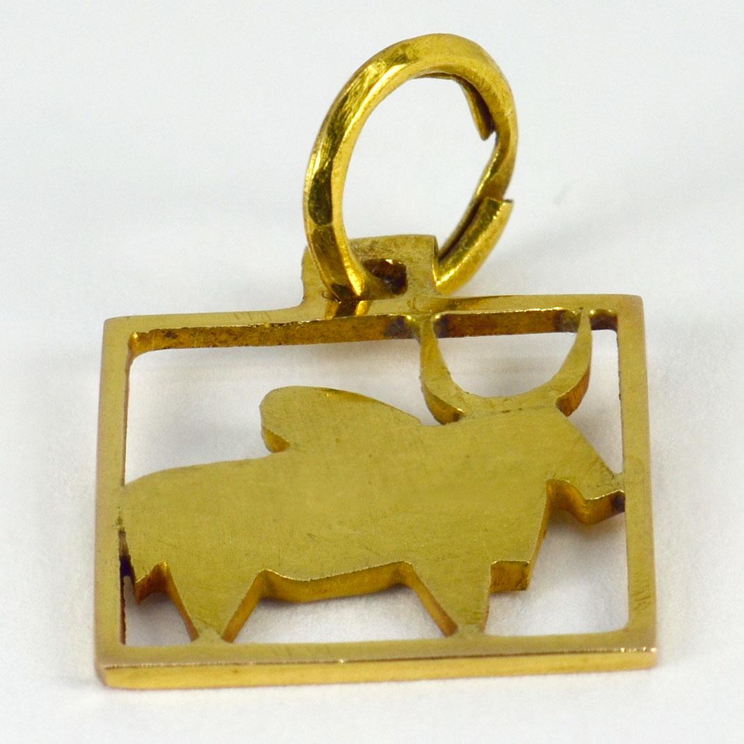 An 18 karat (18K)  yellow gold square charm pendant designed as a buffalo. Unmarked but tested as at least 18 karat gold.

Dimensions: 1.8 x 1.5 x 0.1 cm (not including jump ring)
Weight: 2.05 grams
