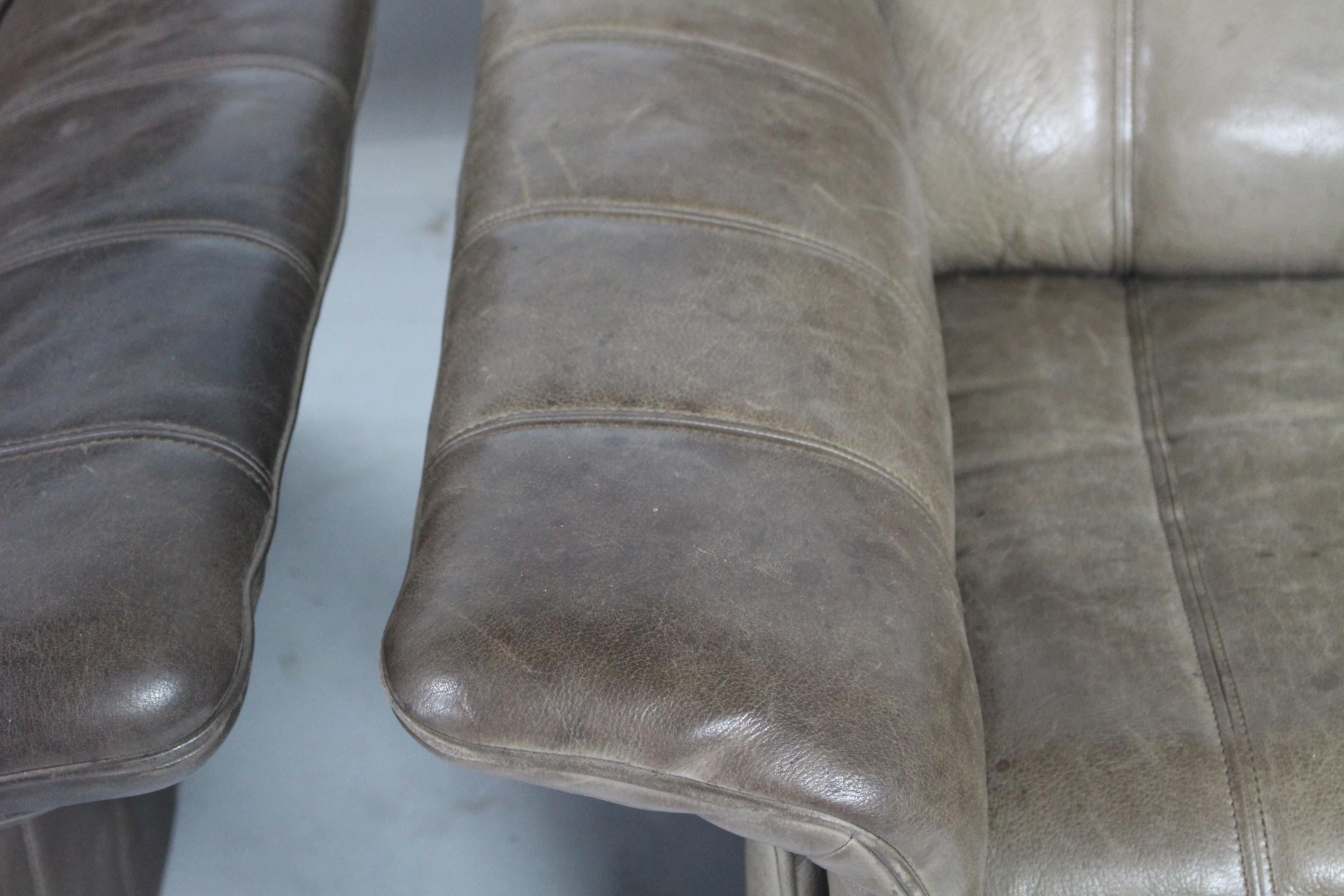 Buffalo Leather Lounge Chair by De Sede of Switzerland, 1970s For Sale 6
