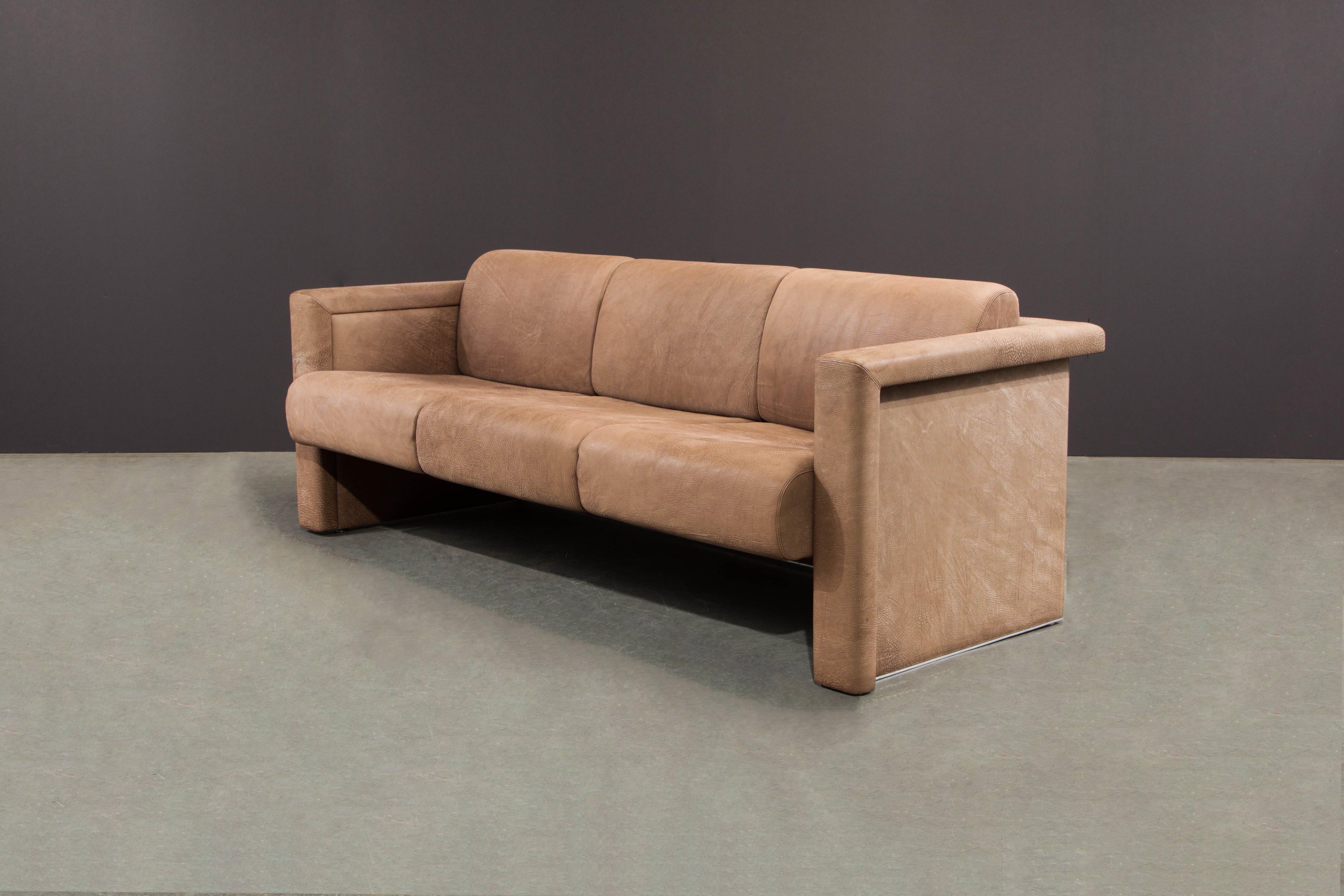 Buffalo Leather Sofa by Robert and Trix Haussmann for Knoll, c. 1988, Signed For Sale 7