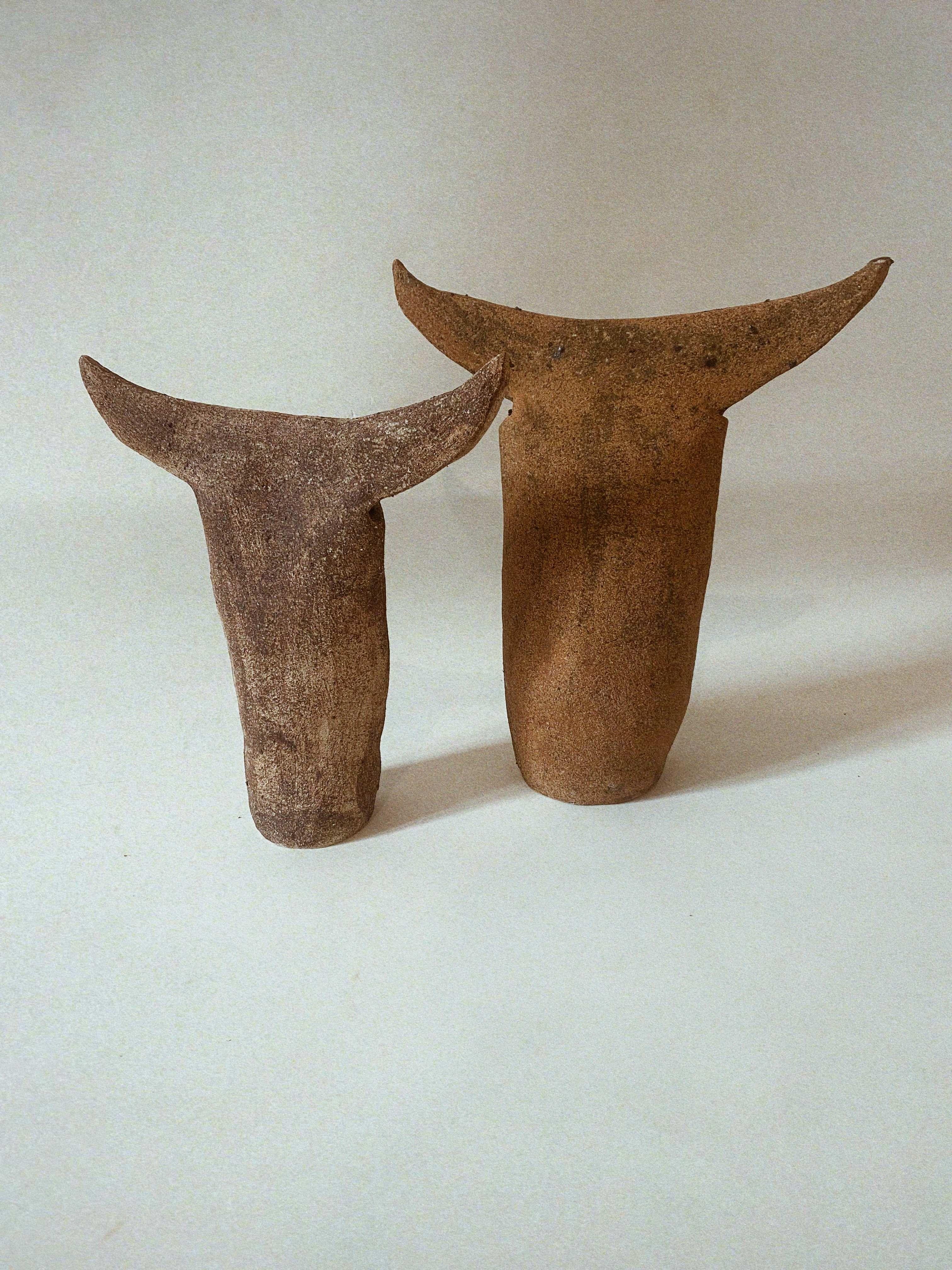 Scultura di luna di bufalo di Oikos Estudio
Fatto a mano
Dimensioni: D 8 x H 27 cm (le dimensioni possono variare).
Materiali: Gres ad alta cottura, pigmenti selvatici.

Disponibile in giallo, arancione, beige e nero (su richiesta può essere di un