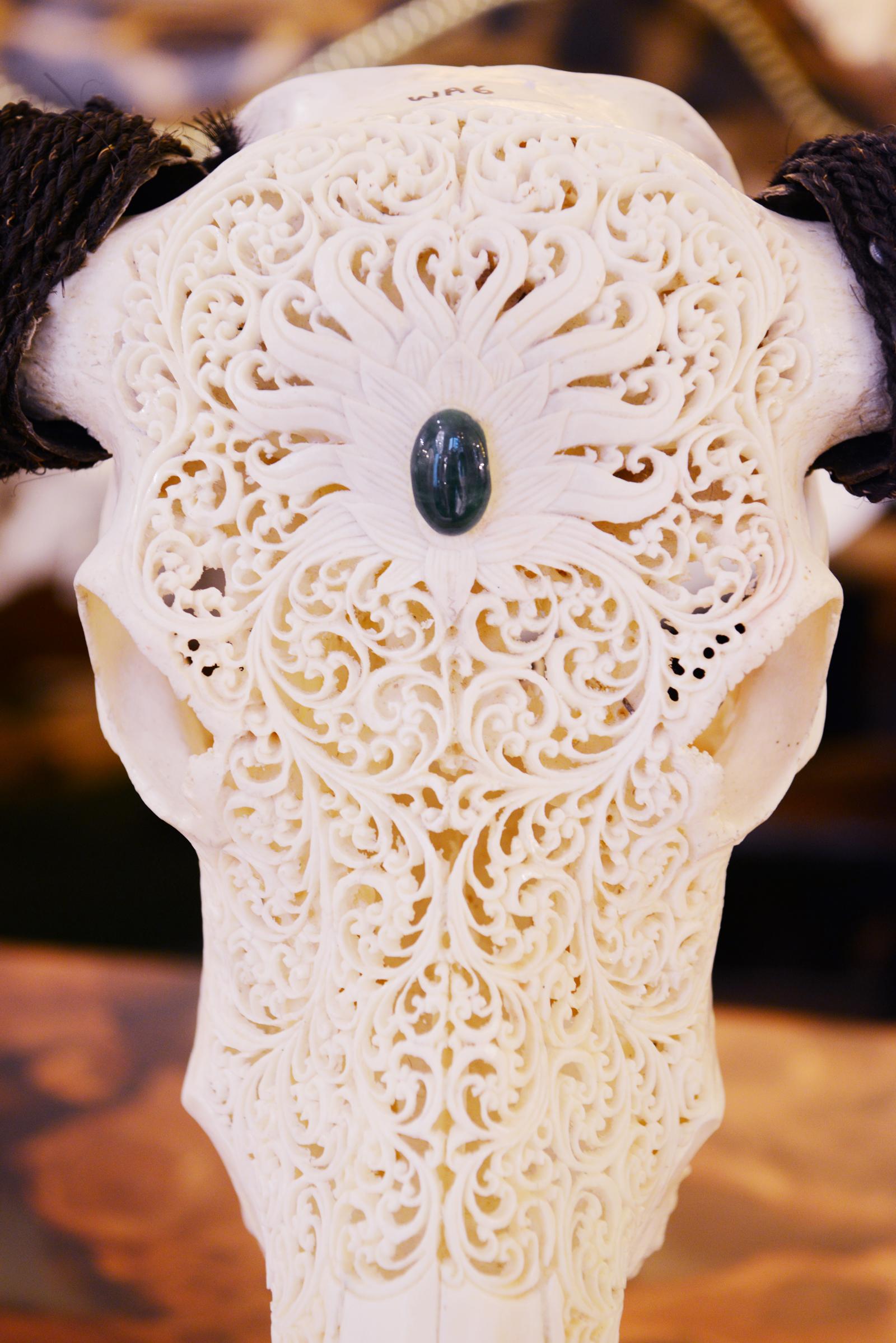 Horn Buffalo Skull Hand-Carved Flower Sculpture