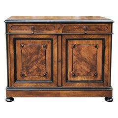 Buffet, 19th Century French Napoleon III Period in Burl Walnut