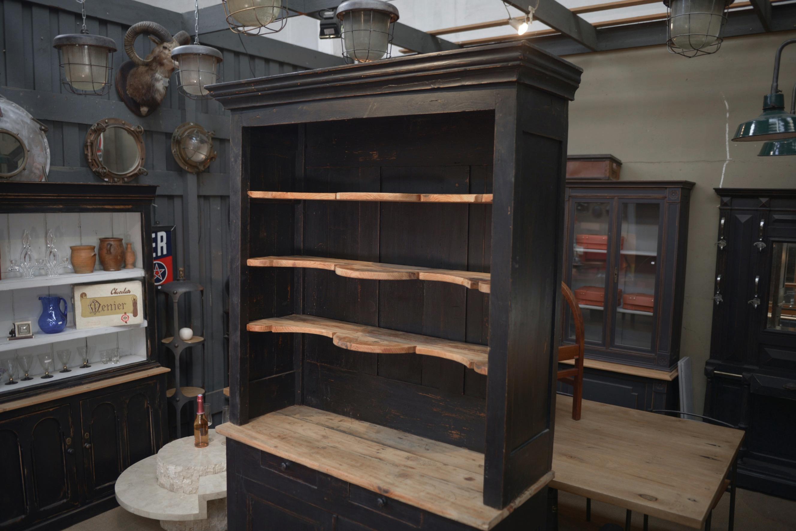 Buffet 2 corps en sapin fin 19ème Abeto en venta