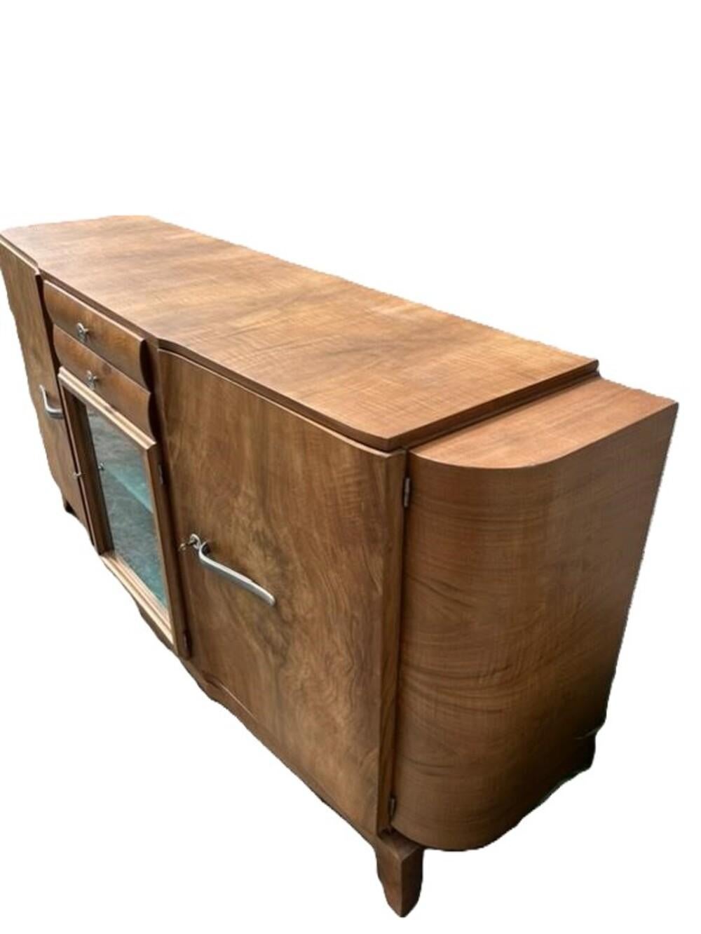 Buffet 3 portes 2 tiroirs en placage de noyer 1960 mediados del siglo XX en venta
