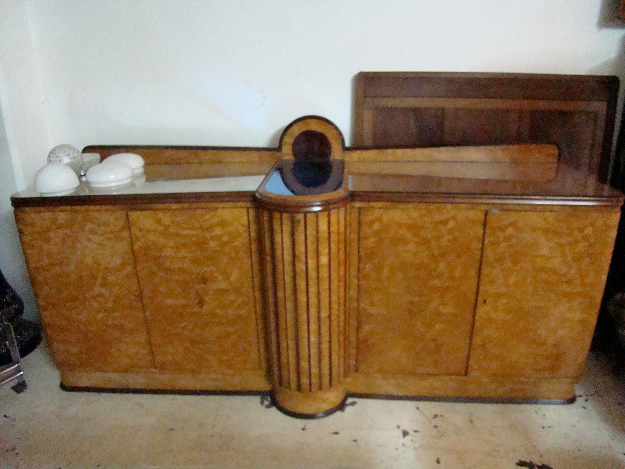 Buffet Art Deco

Material: wood 
Style: Art Deco
Country: France
If you want to live in the golden years, this is the buffets that your project needs.
We have specialized in the sale of Art Deco and Art Nouveau and Vintage styles since 1982. If you