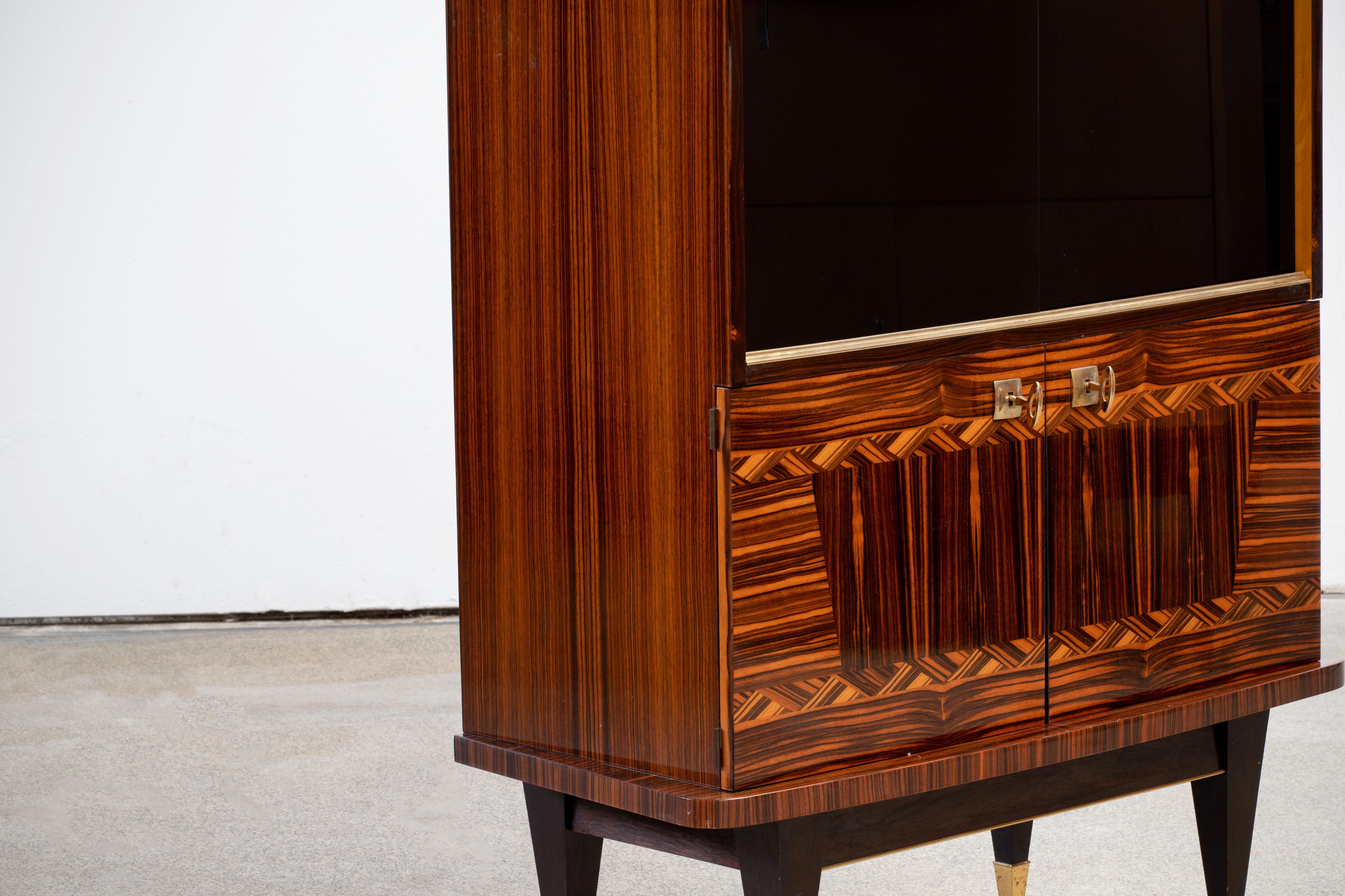 Buffet, Art Deco Macassar Ebony, 1940s. In Good Condition For Sale In Wiesbaden, DE