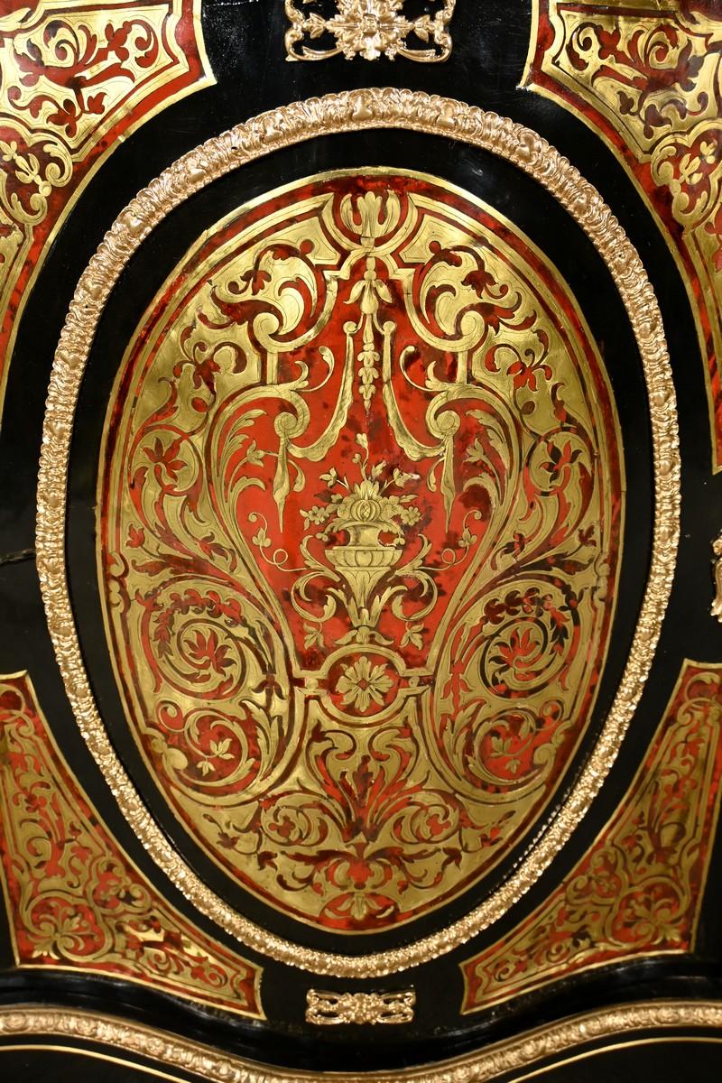 Aparador Boulle de madera de peral ennegrecida, época de Napoleón III - Mediados del siglo XIX en venta 9