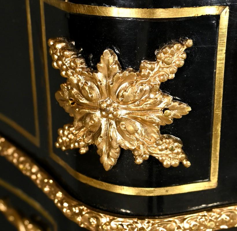 Aparador Boulle de madera de peral ennegrecida, época de Napoleón III - Mediados del siglo XIX en venta 2