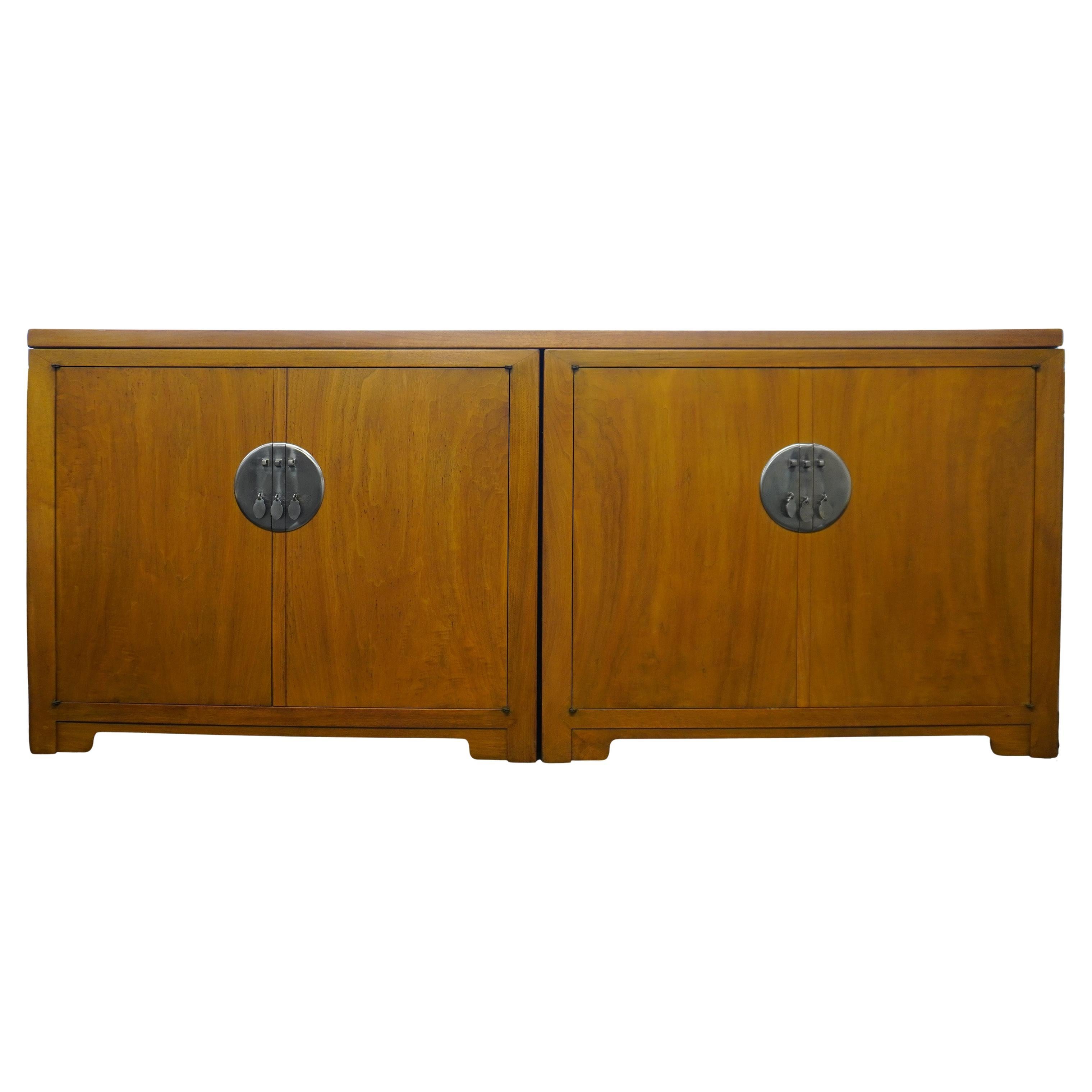 Buffet di Micheal Taylor per Baker Furniture Company, Baker Far East Collection in vendita