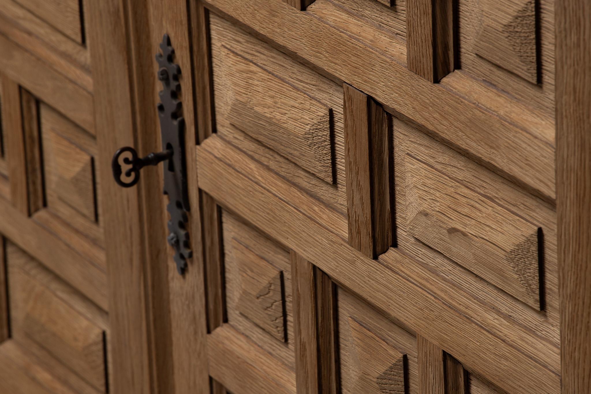 Buffet Chalet in Carved Oak, France, 1950s For Sale 3