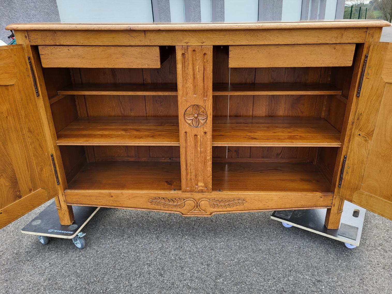 Buffet di campagna stile Luigi XVI in legno massiccio Francia in vendita 6